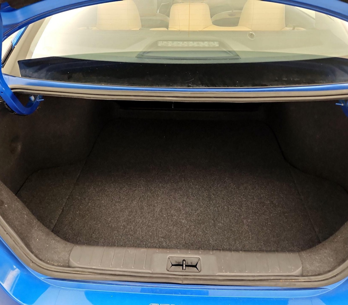 Trunk/Cargo (Seats Up)