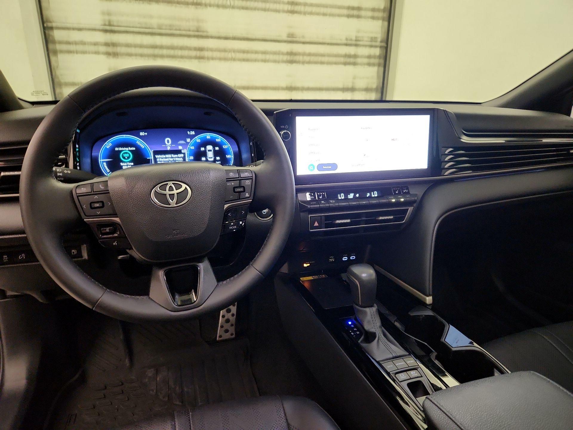 Thumbnail: 2025 Toyota Camry - 9