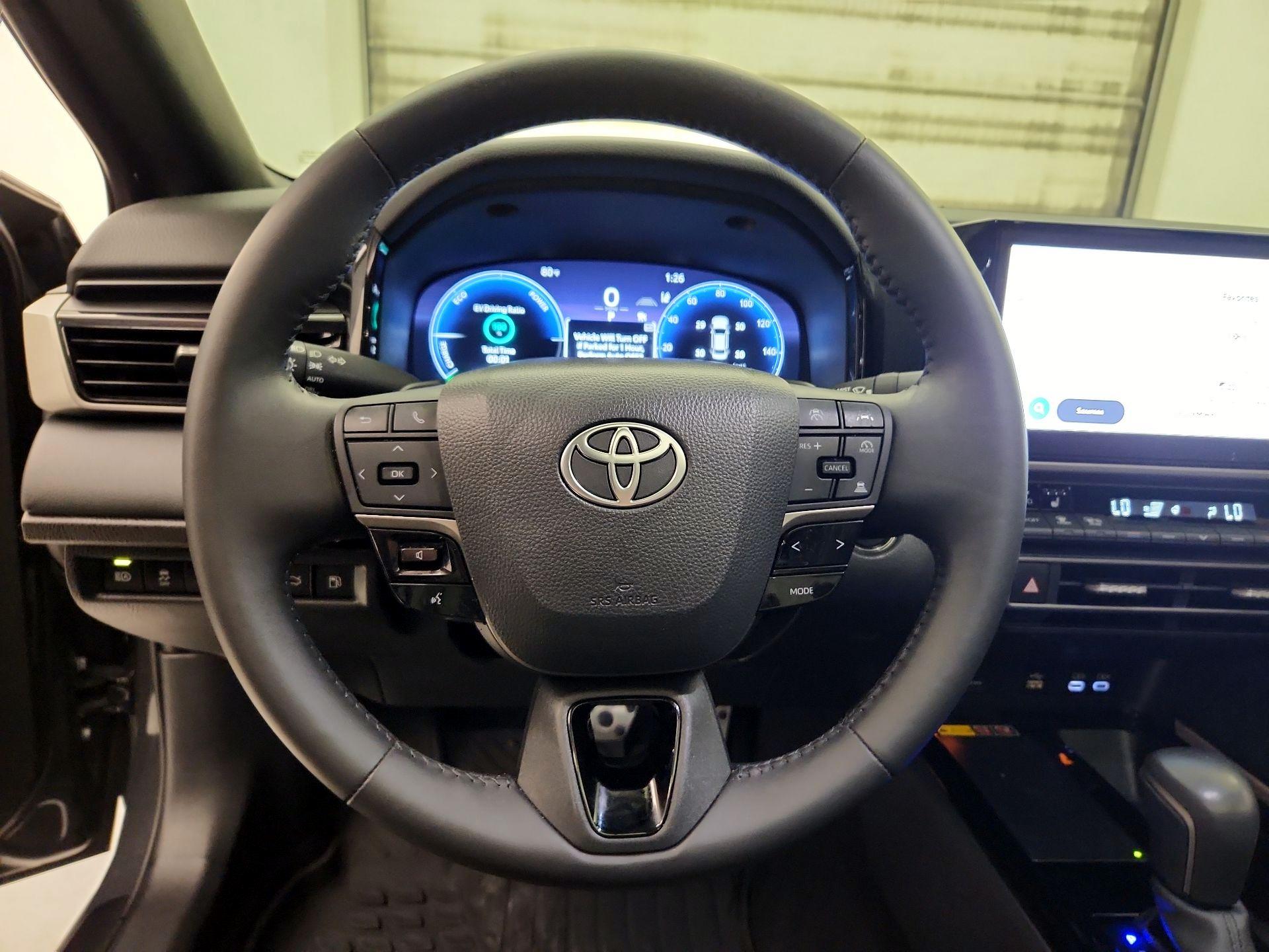 Thumbnail: 2025 Toyota Camry - 10