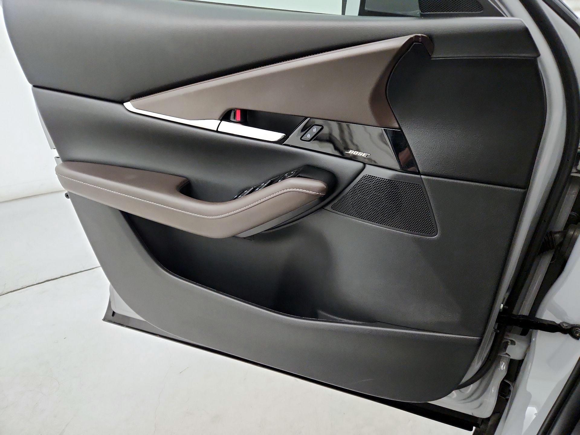 Thumbnail: 2025 Mazda CX-30 - 12