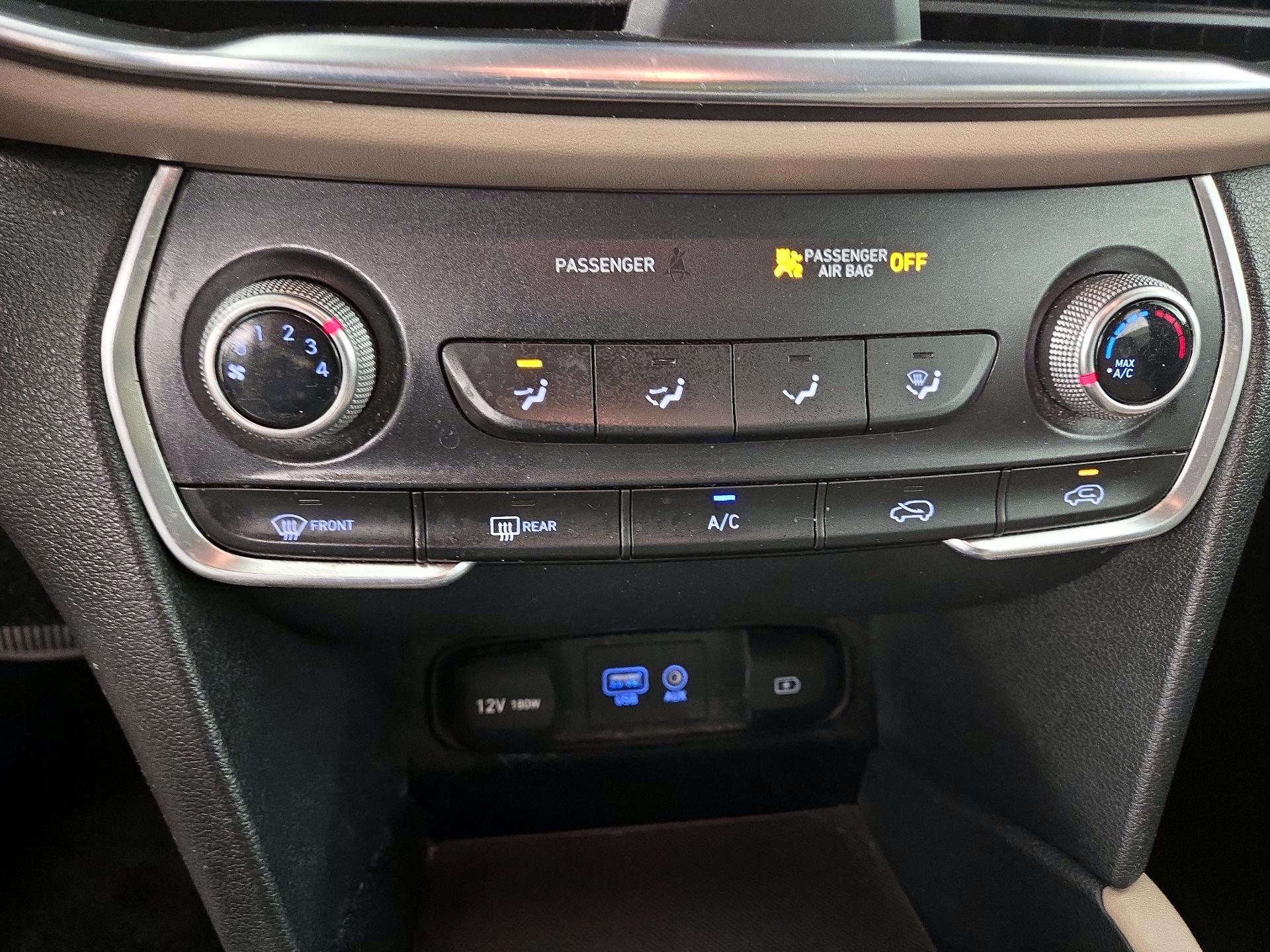 Thumbnail: 2020 Hyundai Santa Fe - 16