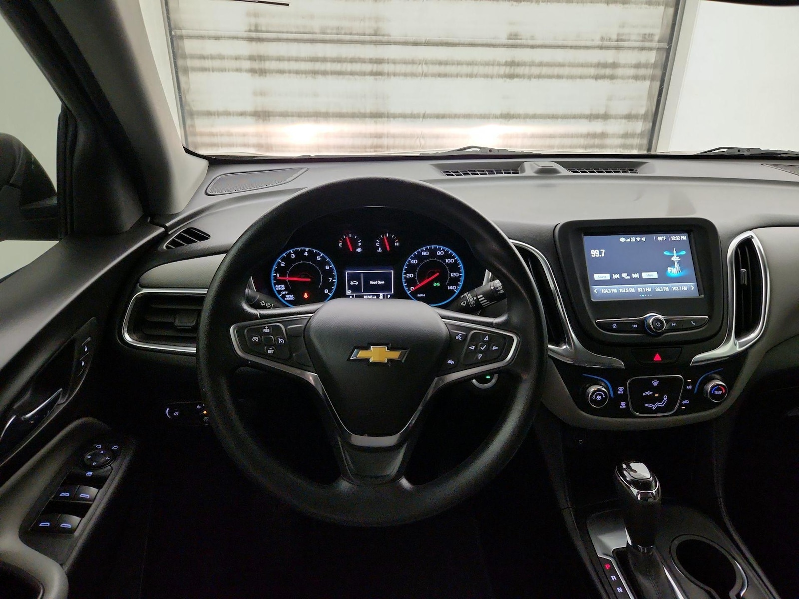 2018 Chevrolet Equinox LS - Photo 11