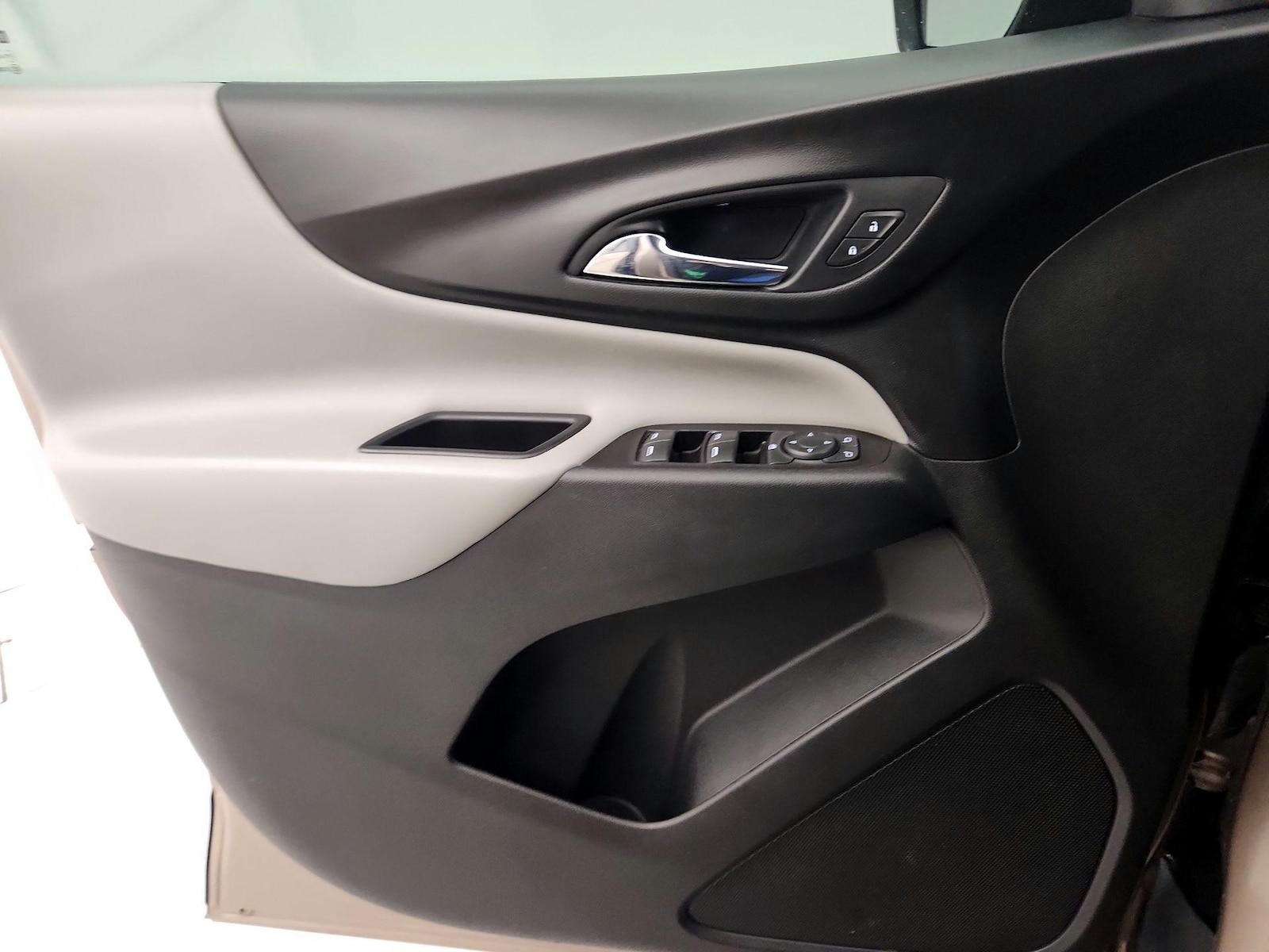 2018 Chevrolet Equinox LS - Photo 13