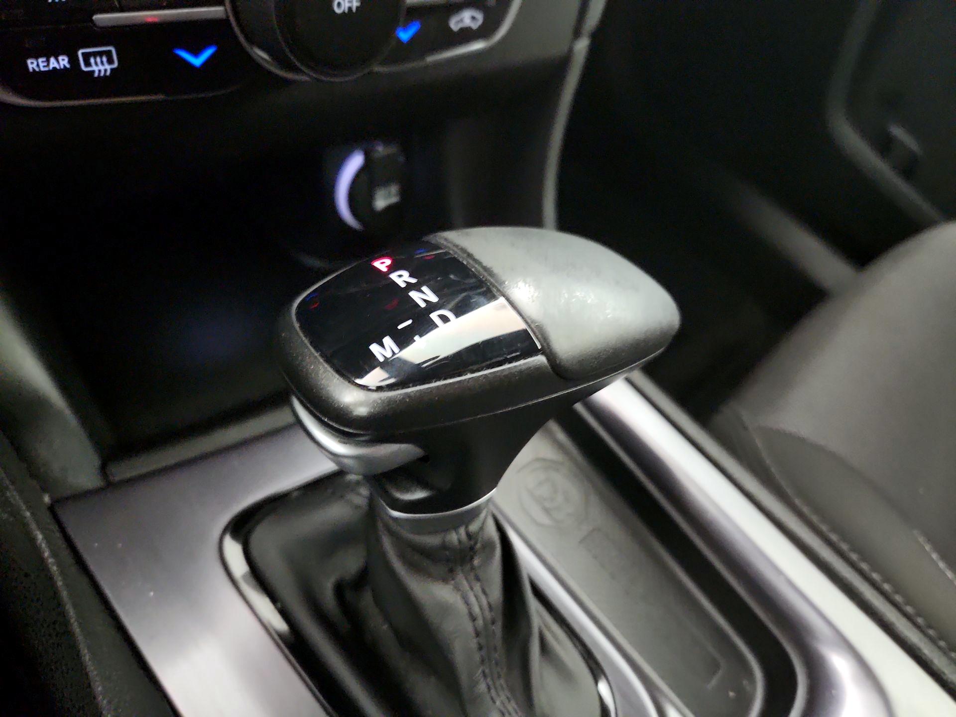 Thumbnail: 2018 Dodge Charger - 17