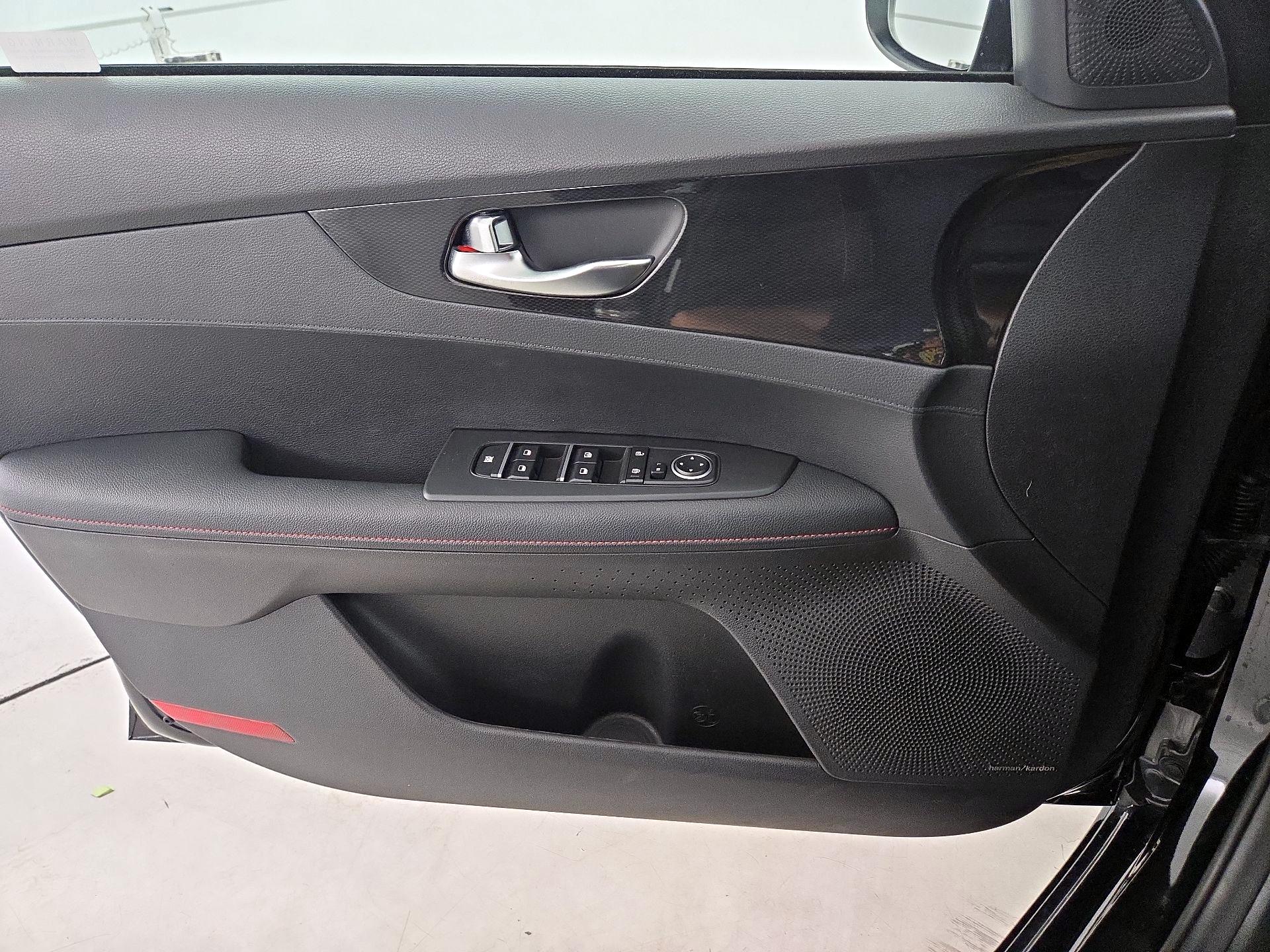 Thumbnail: 2023 Kia Forte - 12