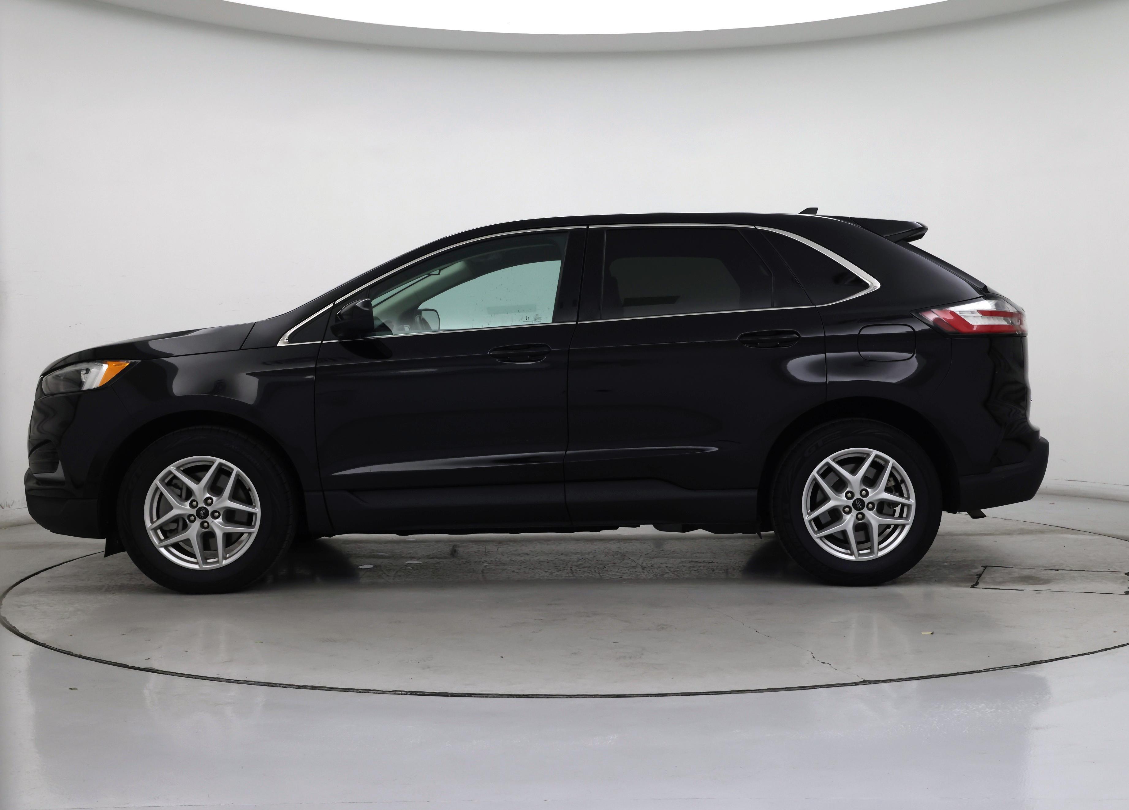 Thumbnail: 2024 Ford Edge - 3