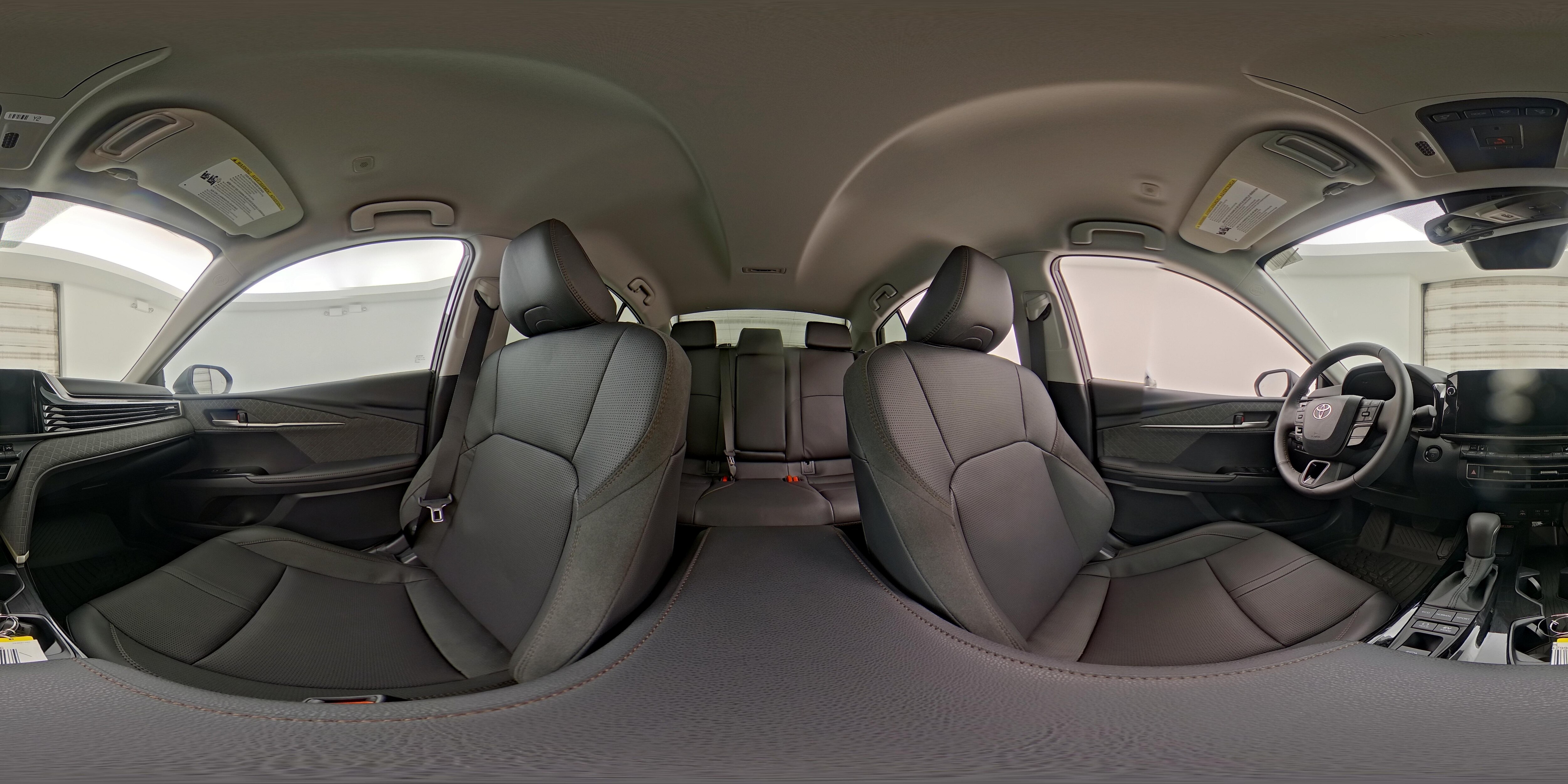 2026 Toyota Camry XLE - Photo 24