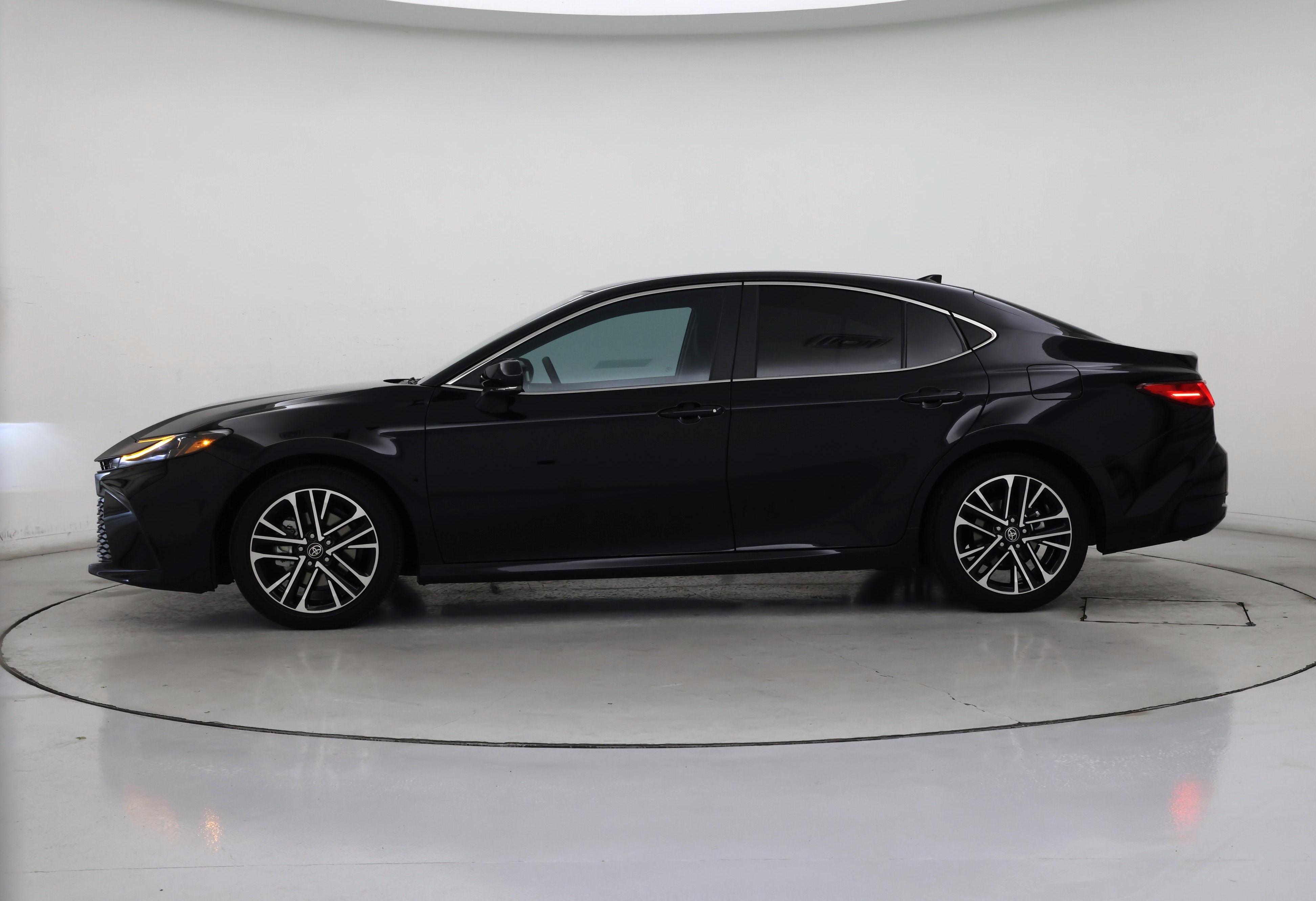 Thumbnail: 2026 Toyota Camry - 3