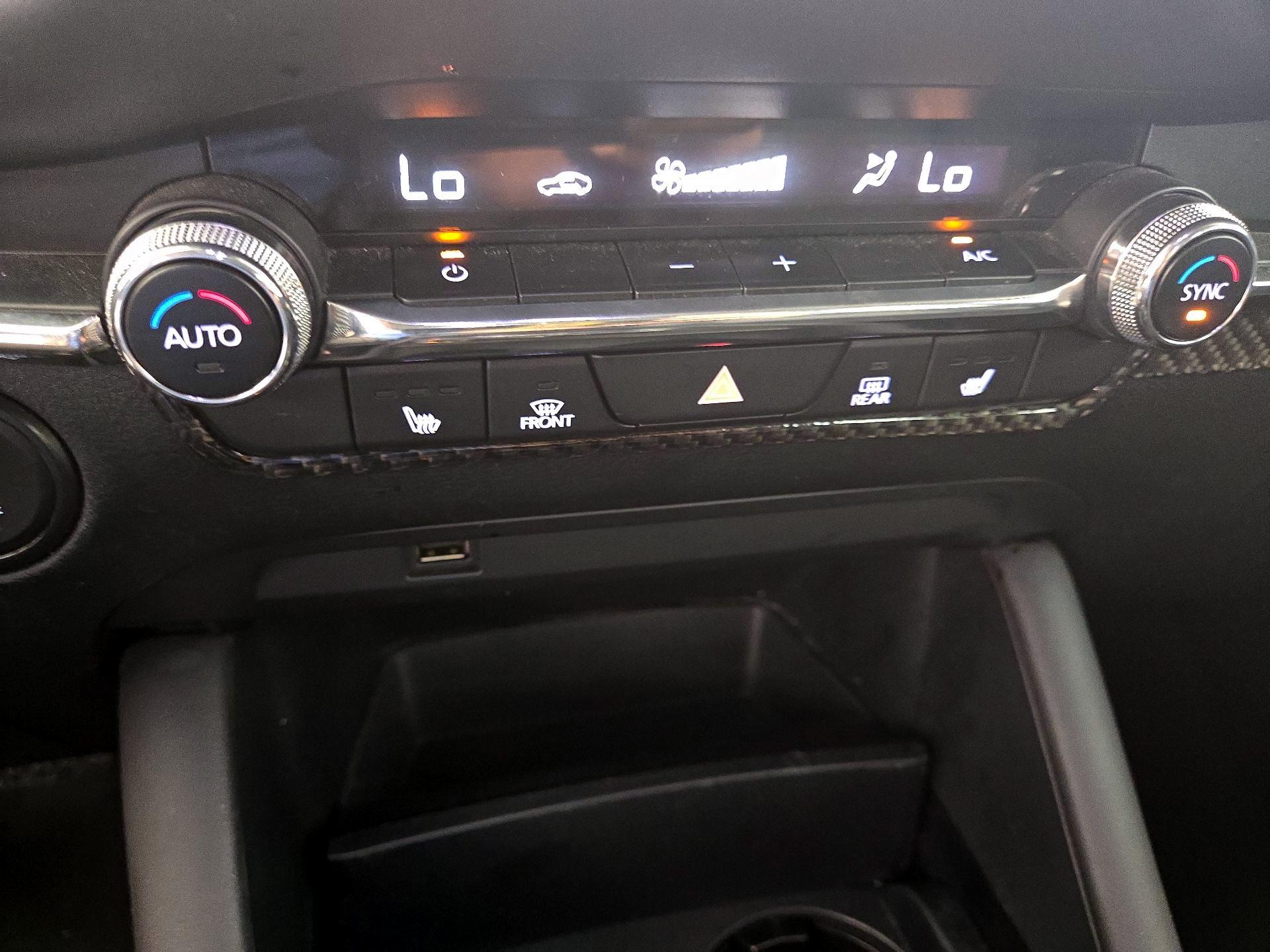 Thumbnail: 2019 Mazda Mazda3 - 17