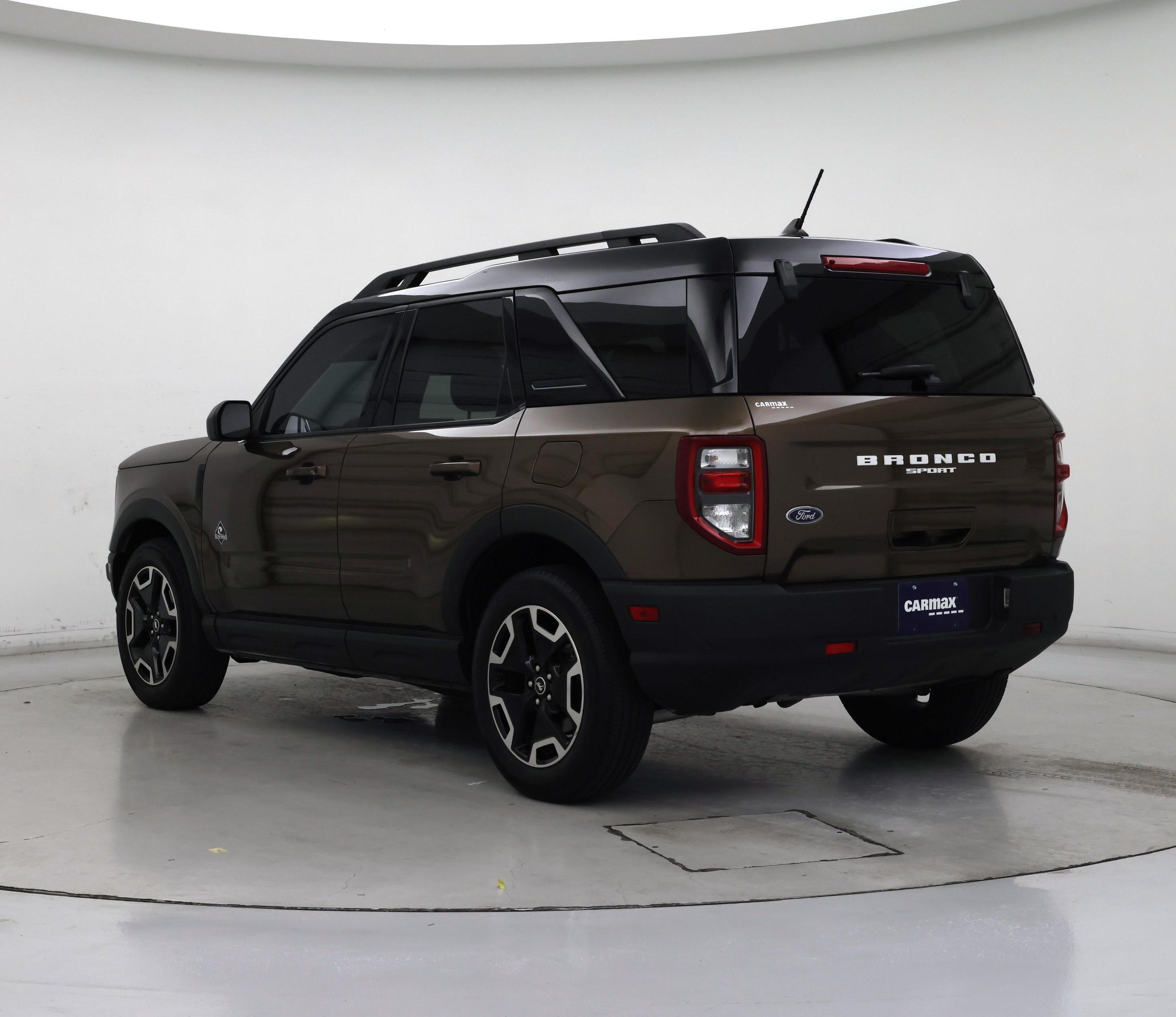 Thumbnail: 2022 Ford Bronco Sport - 2