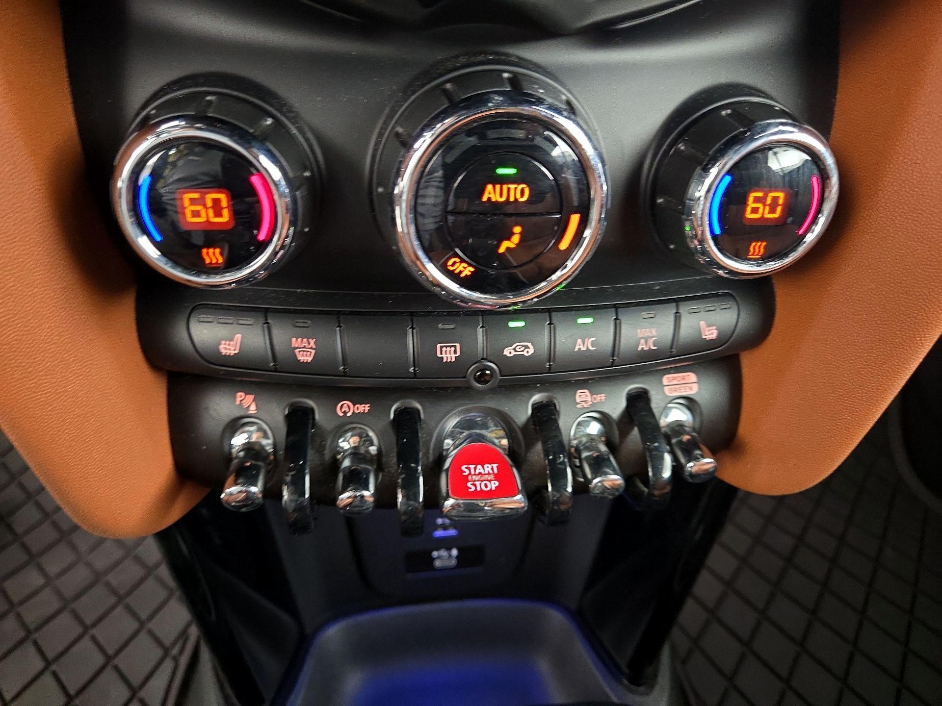 Thumbnail: 2022 MINI Cooper - 17