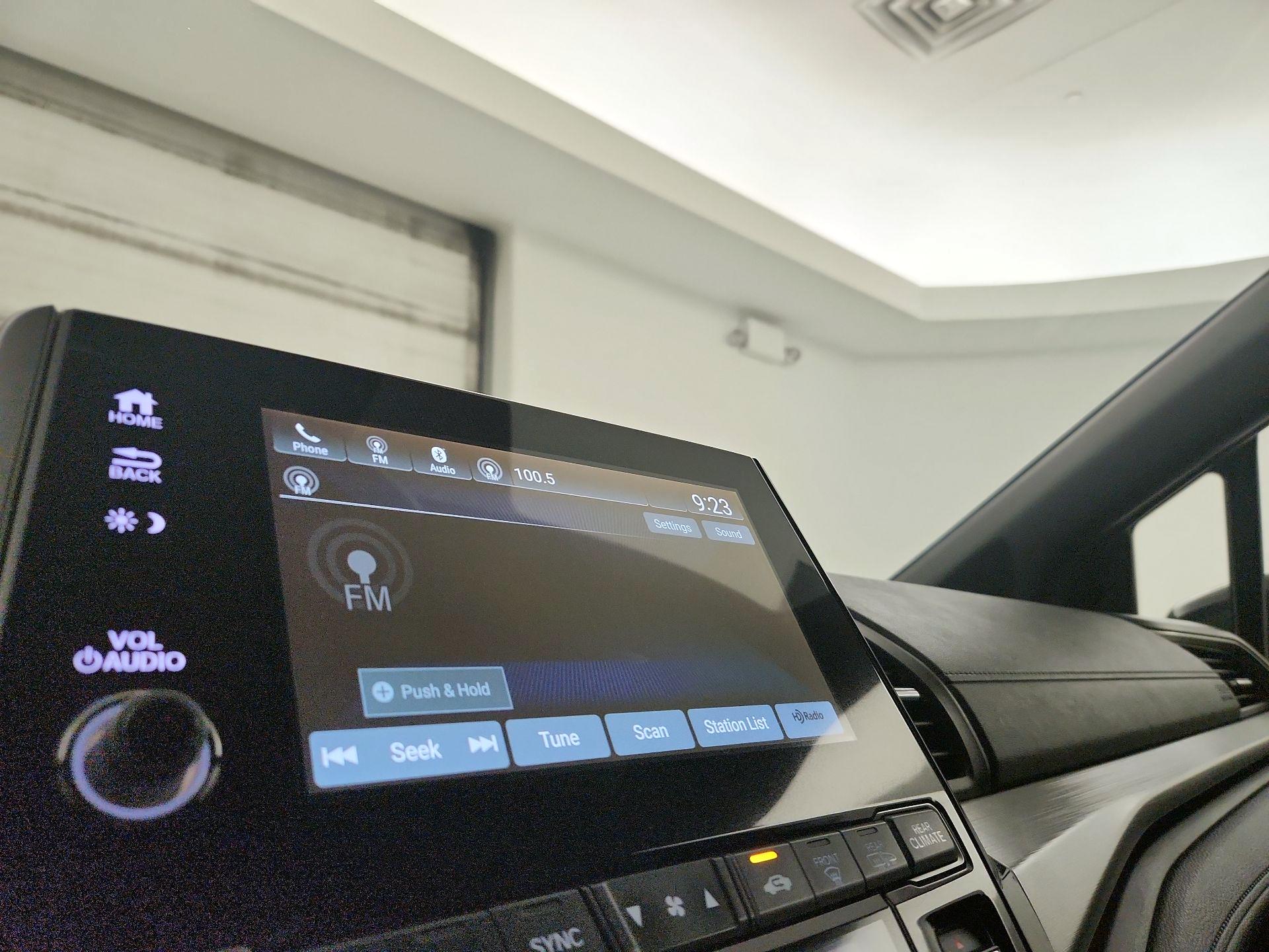 Thumbnail: 2023 Honda Odyssey - 15