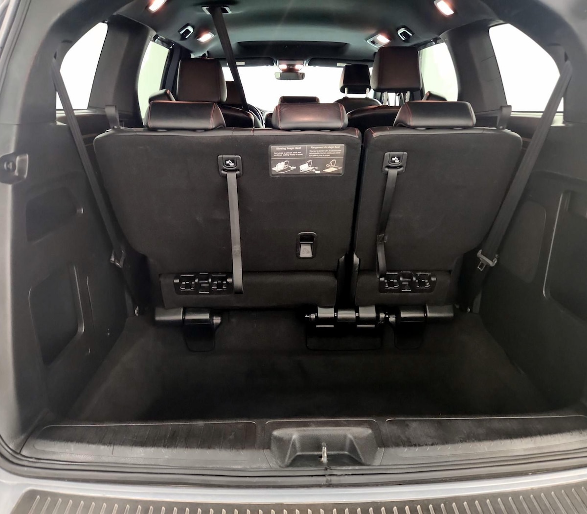 Trunk/Cargo (Seats Up)