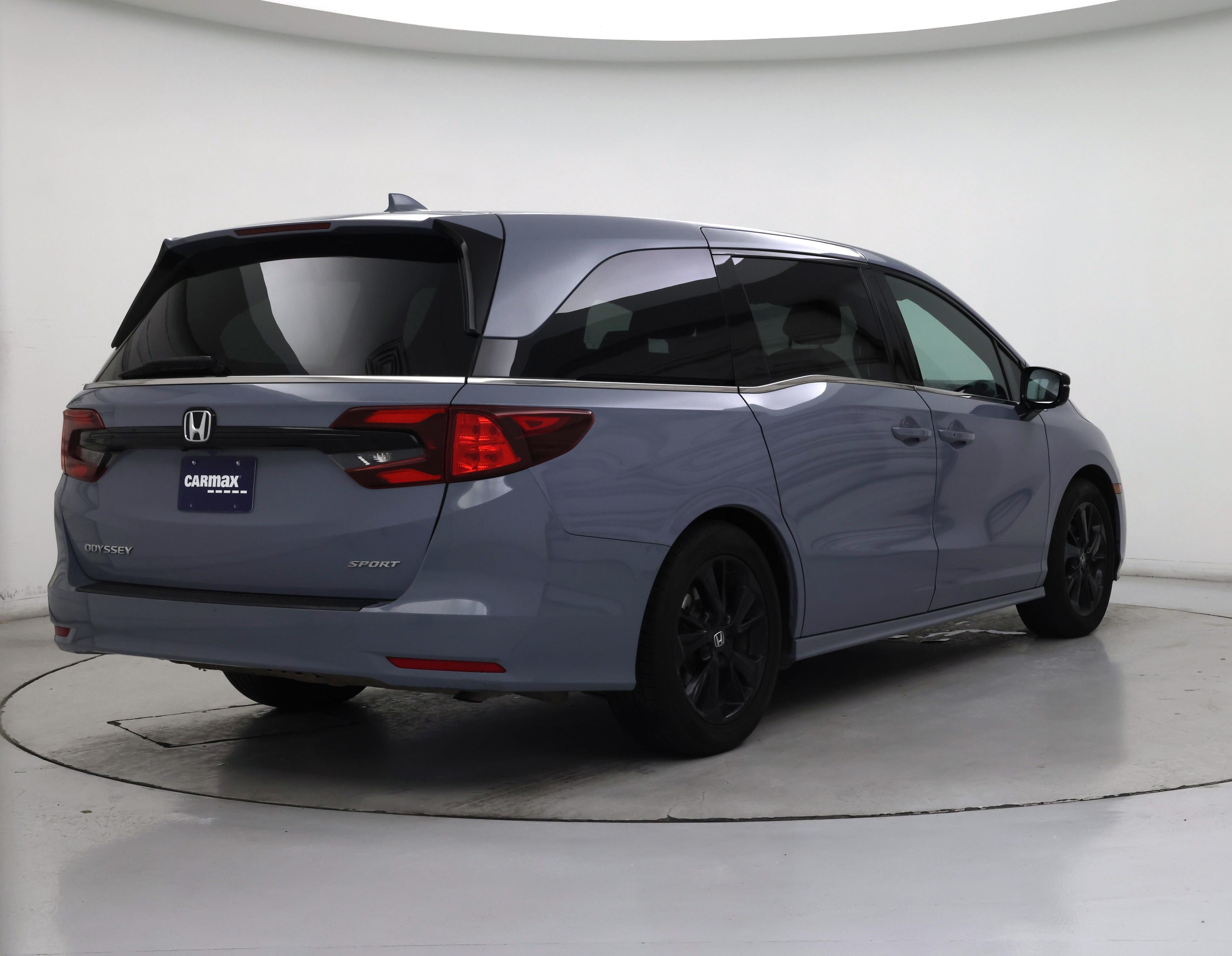 Thumbnail: 2023 Honda Odyssey - 8