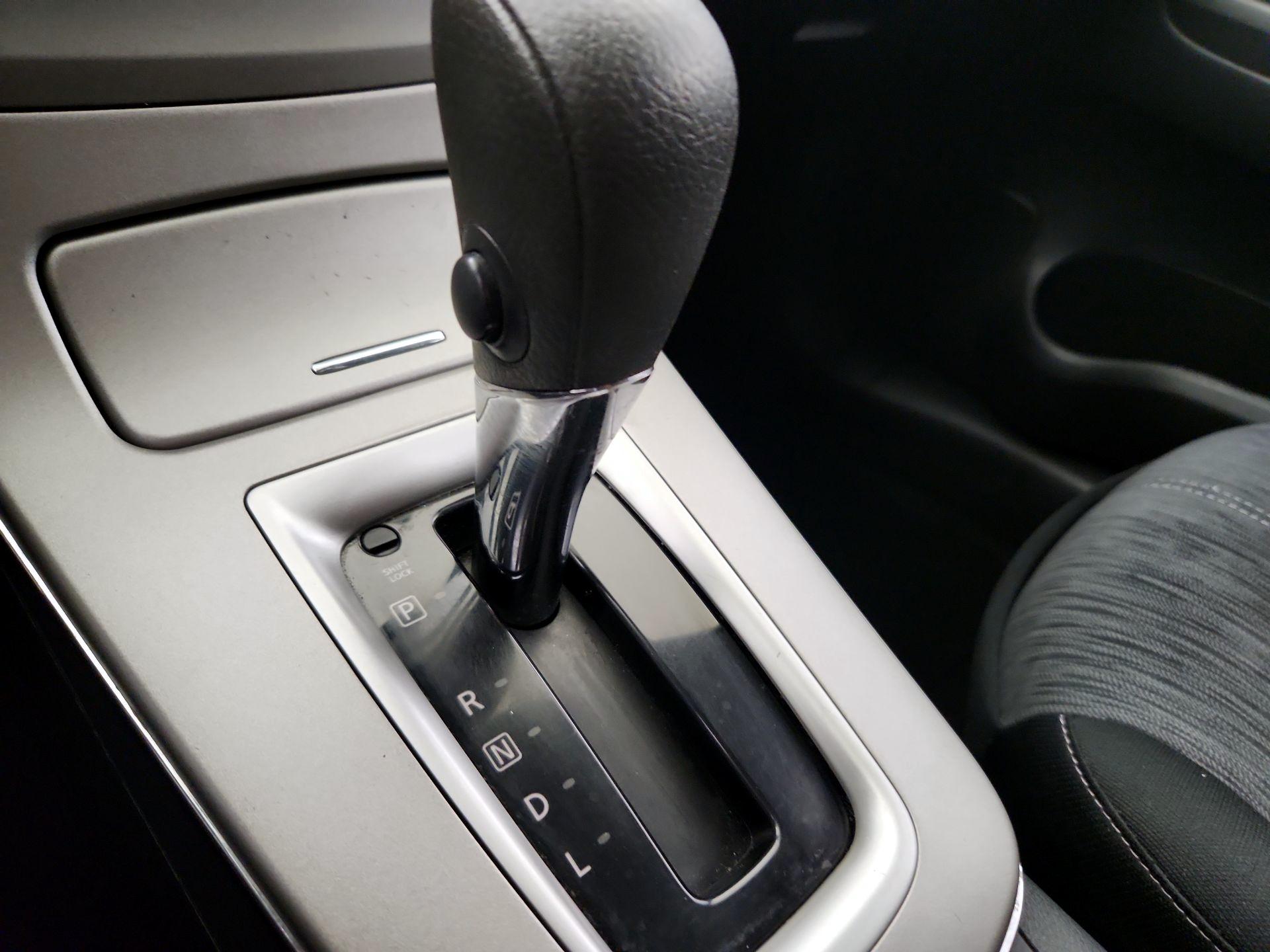 Thumbnail: 2014 Nissan Sentra - 16