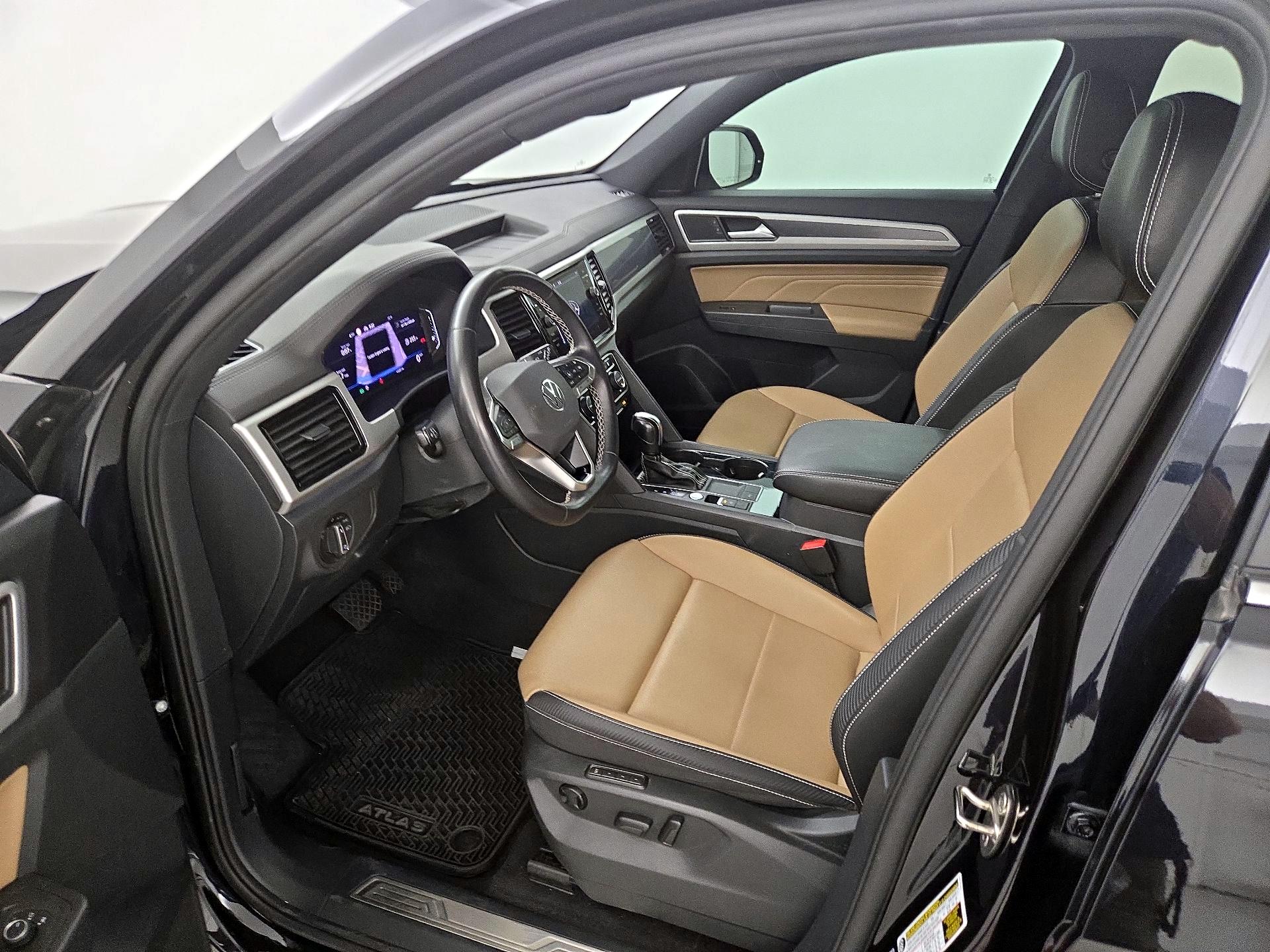 Thumbnail: 2021 Volkswagen Atlas - 11