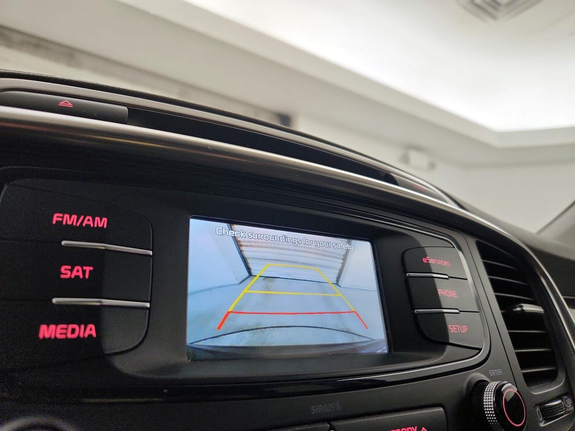Thumbnail: 2016 Kia Sorento - 14