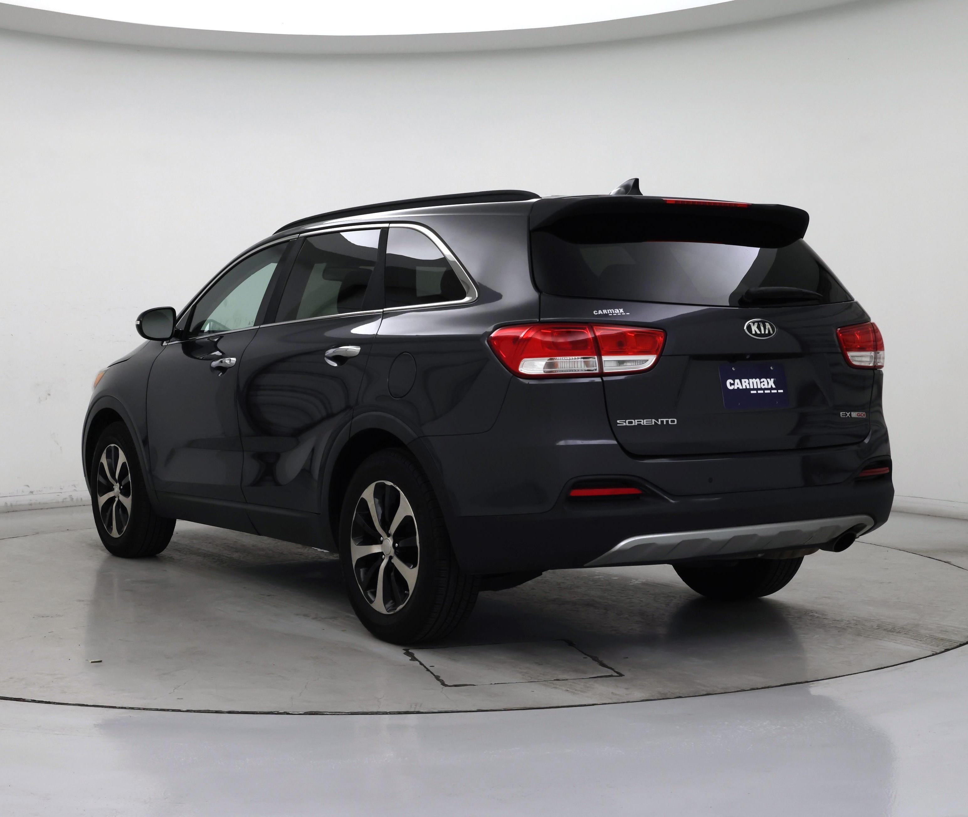 Thumbnail: 2016 Kia Sorento - 2