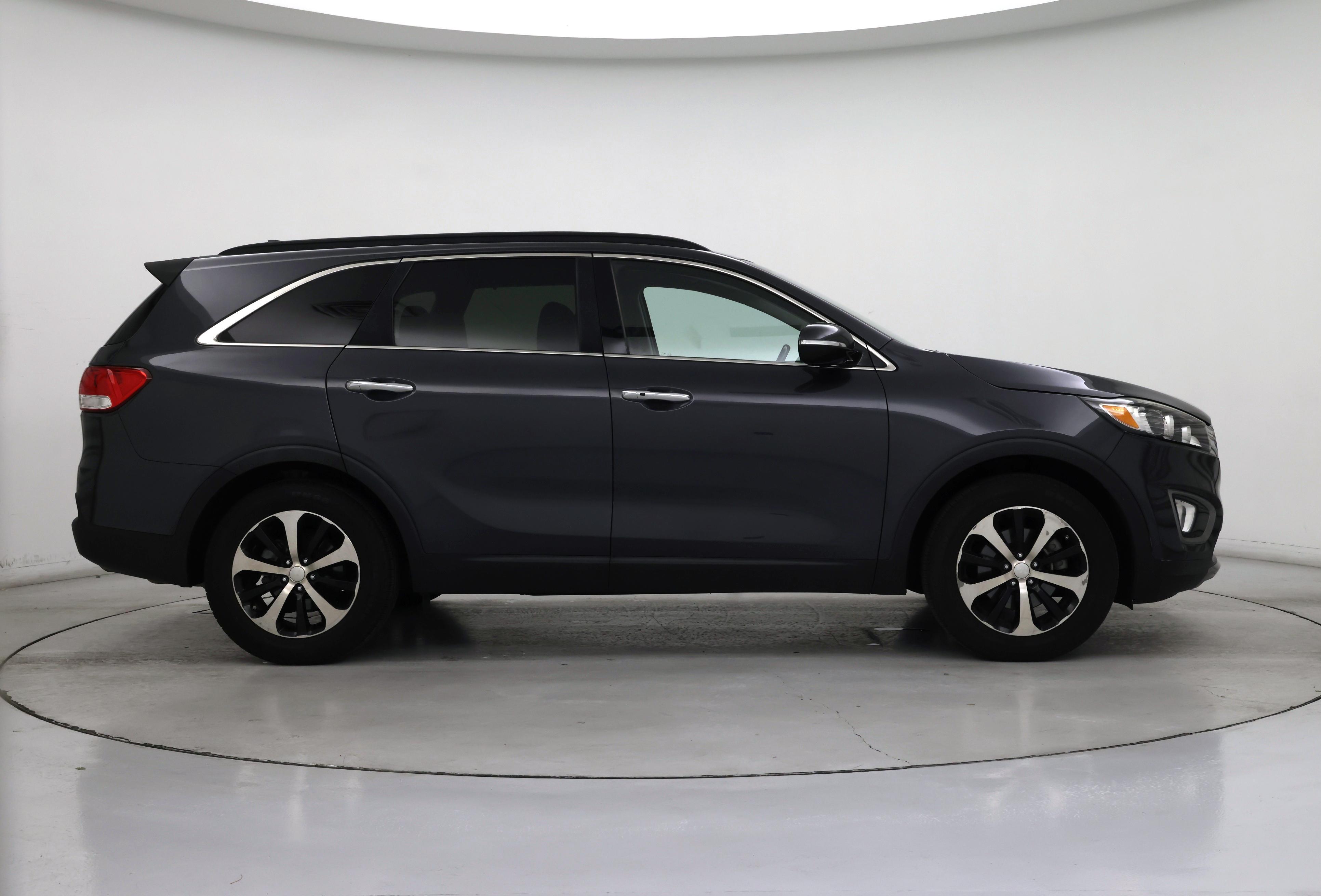 Thumbnail: 2016 Kia Sorento - 7