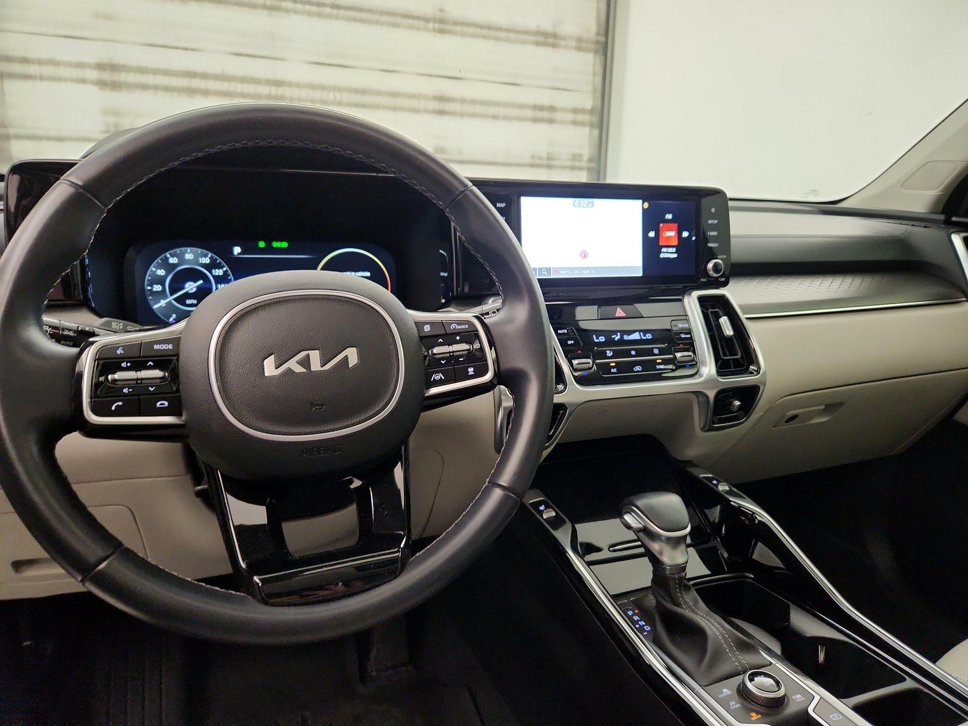 Thumbnail: 2023 Kia Sorento - 9