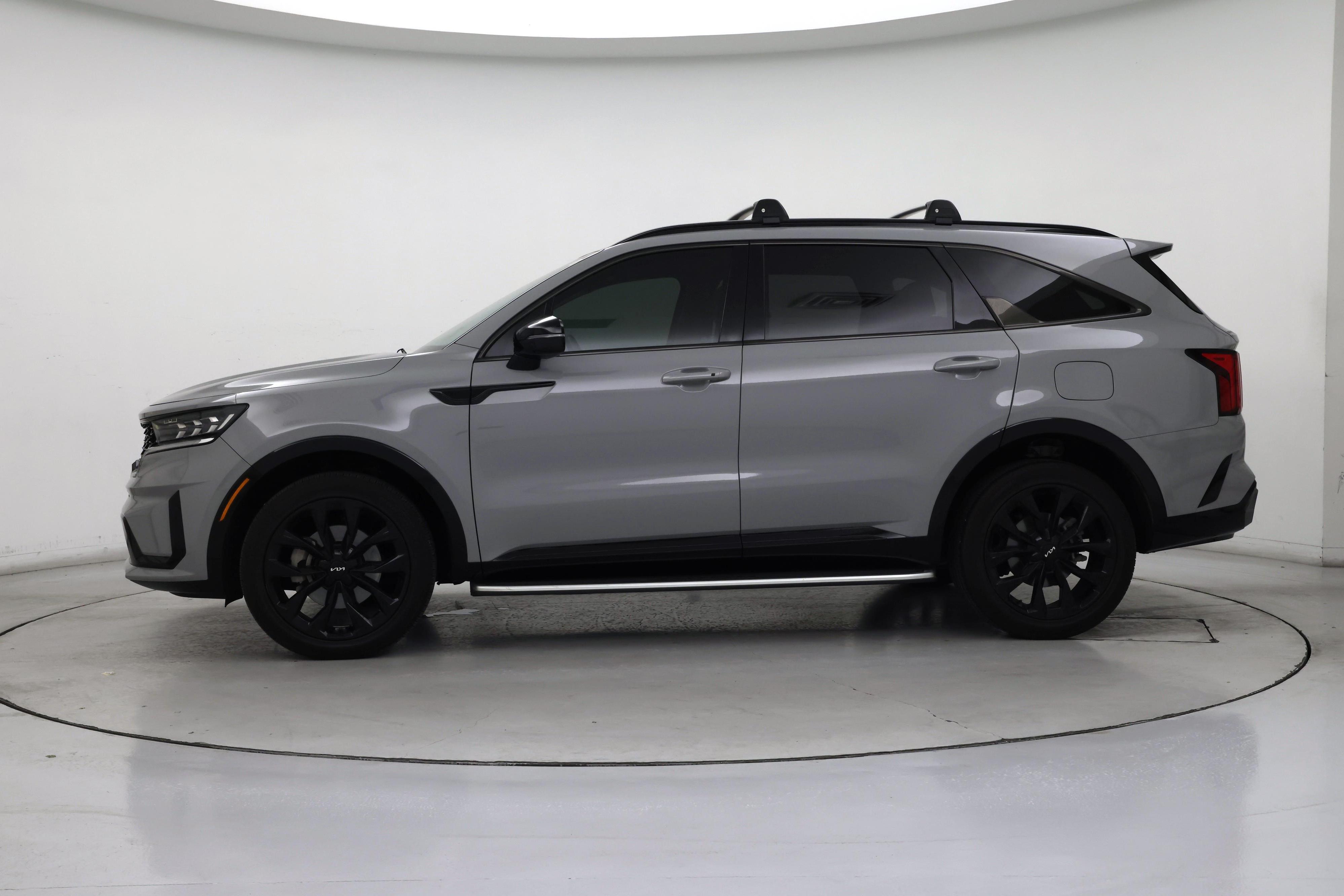 Thumbnail: 2023 Kia Sorento - 3