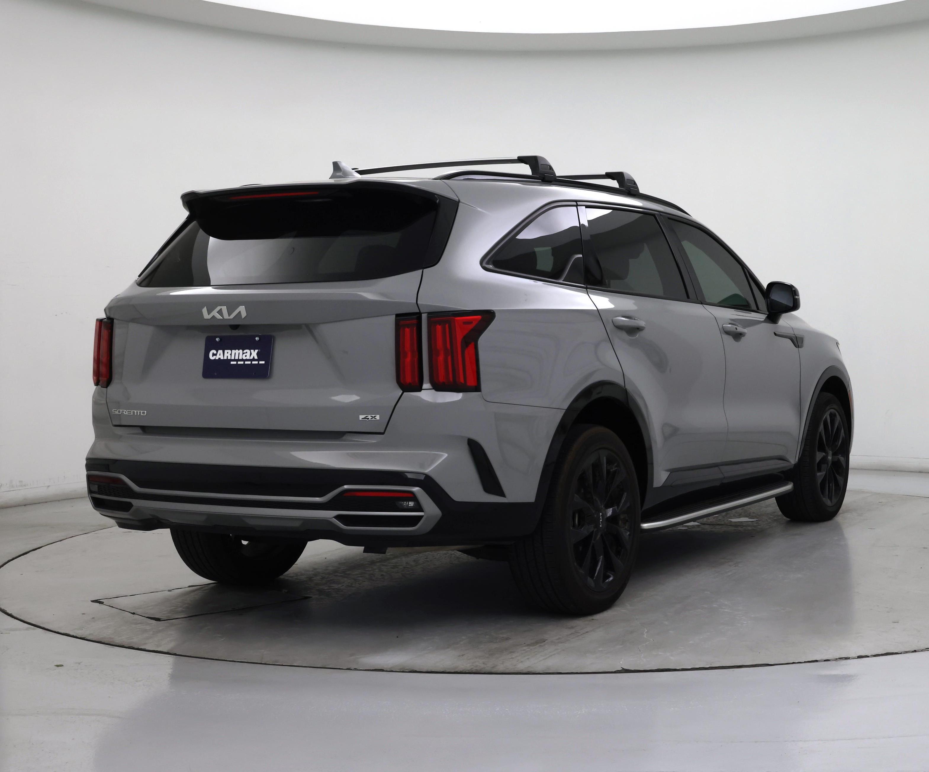 Thumbnail: 2023 Kia Sorento - 8