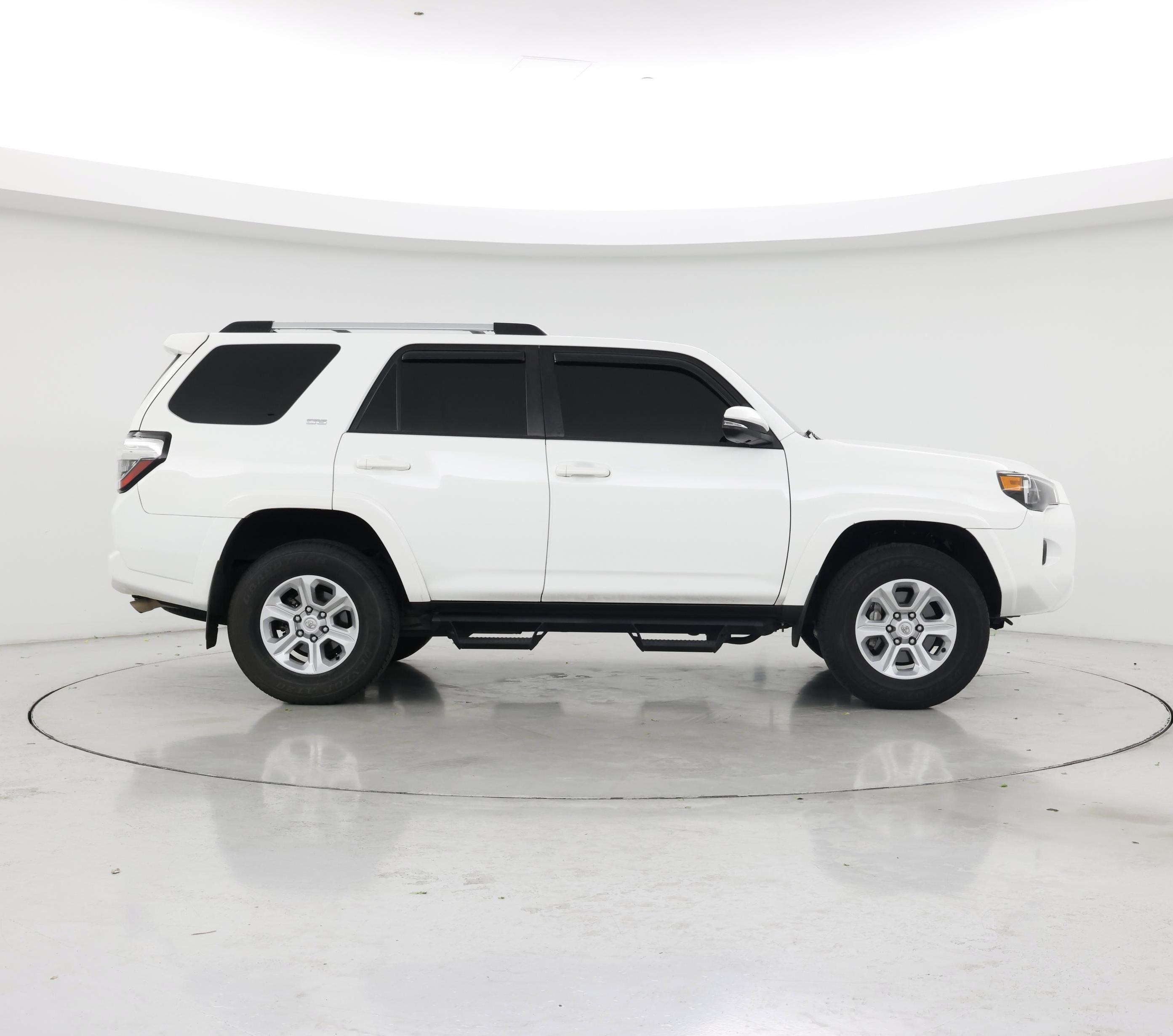 Thumbnail: 2022 Toyota 4Runner - 7