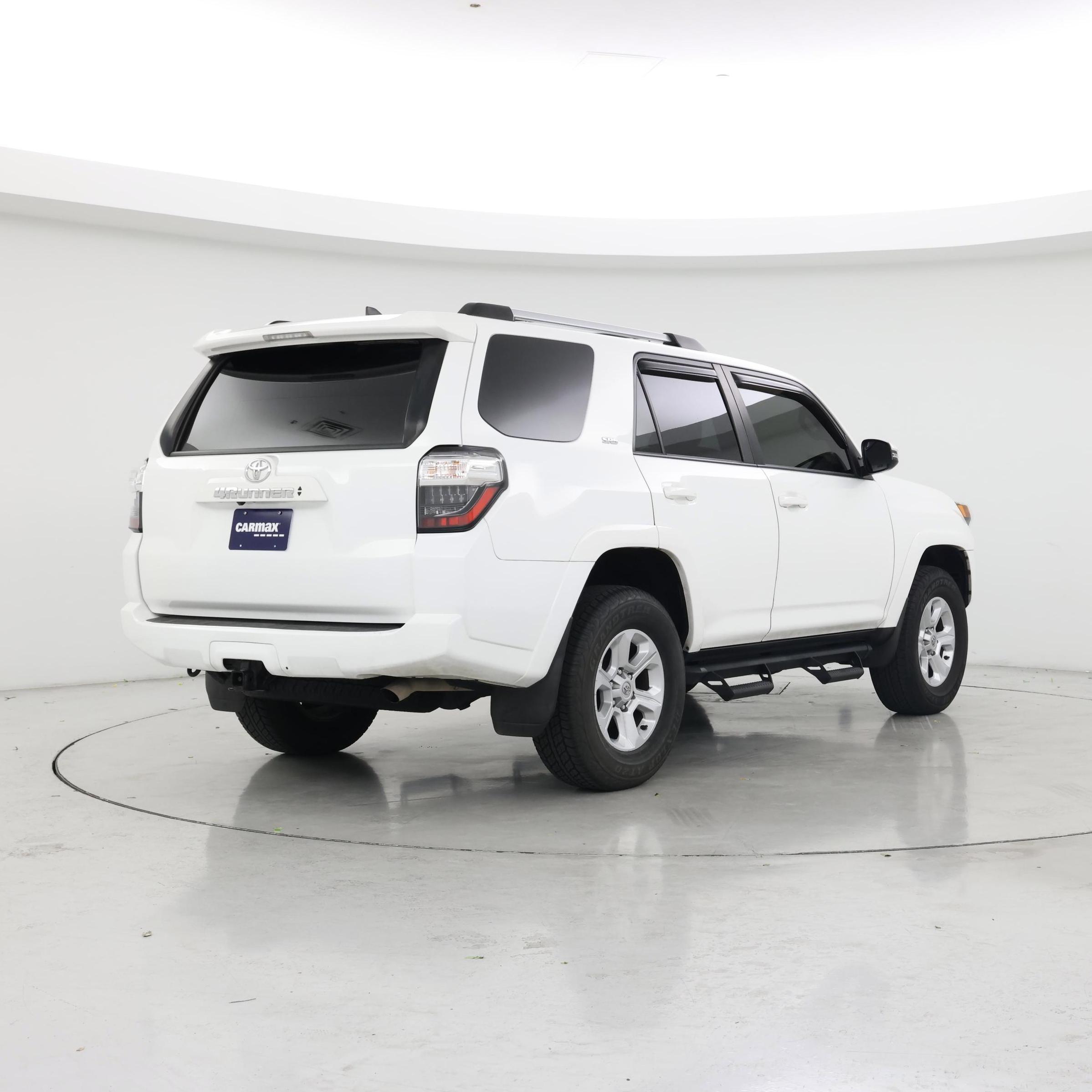 Thumbnail: 2022 Toyota 4Runner - 8