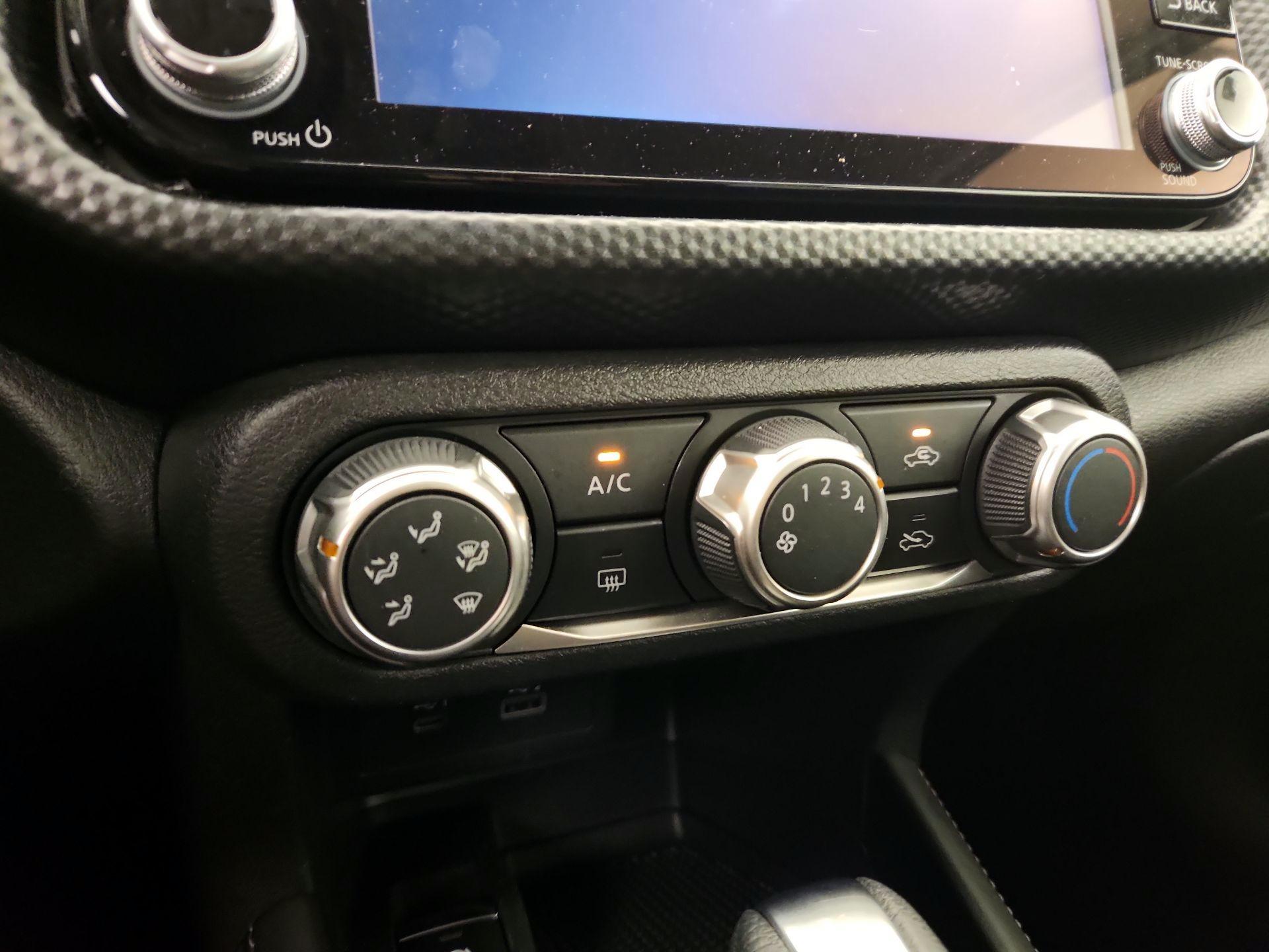 Thumbnail: 2023 Nissan Kicks - 16