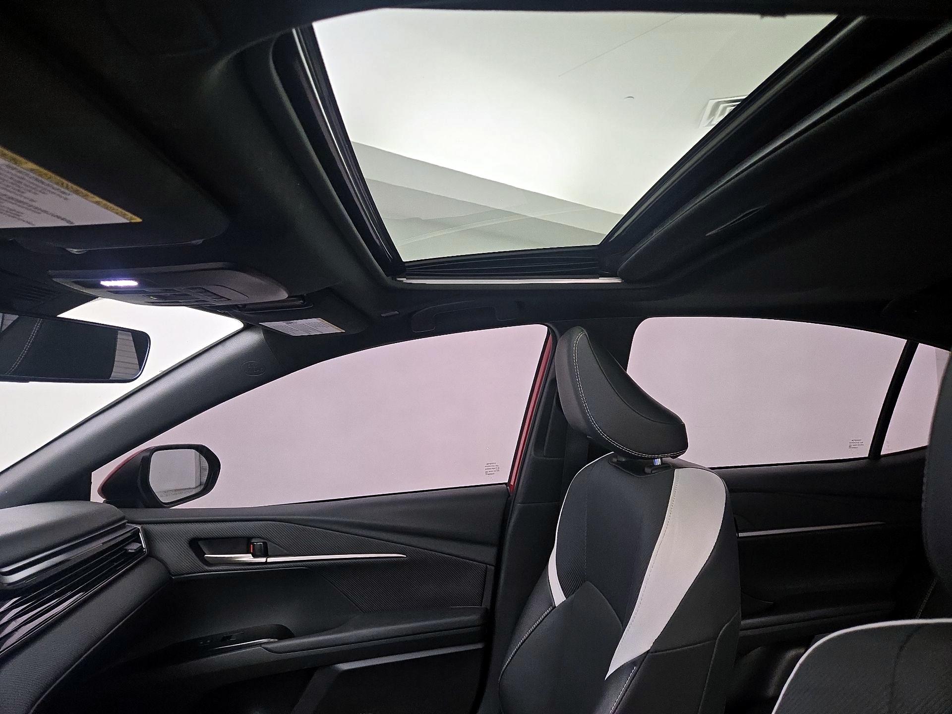 Thumbnail: 2025 Toyota Camry - 19