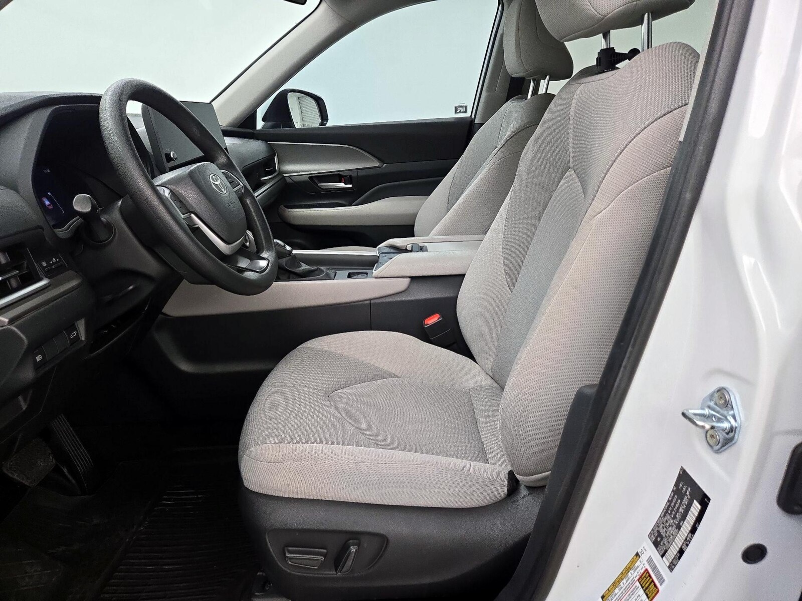 Power Seat(s) & Side Airbags