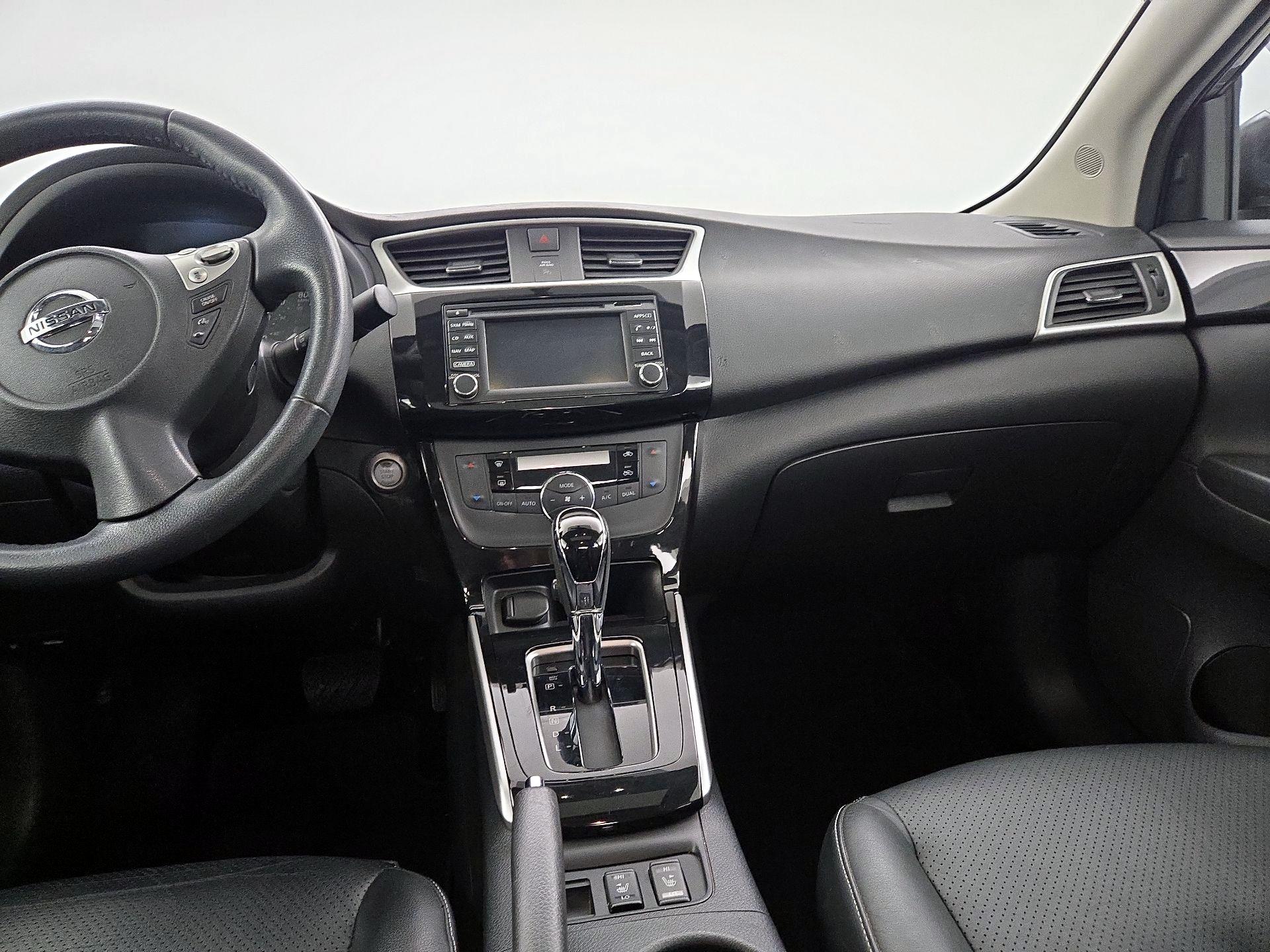 Thumbnail: 2017 Nissan Sentra - 9