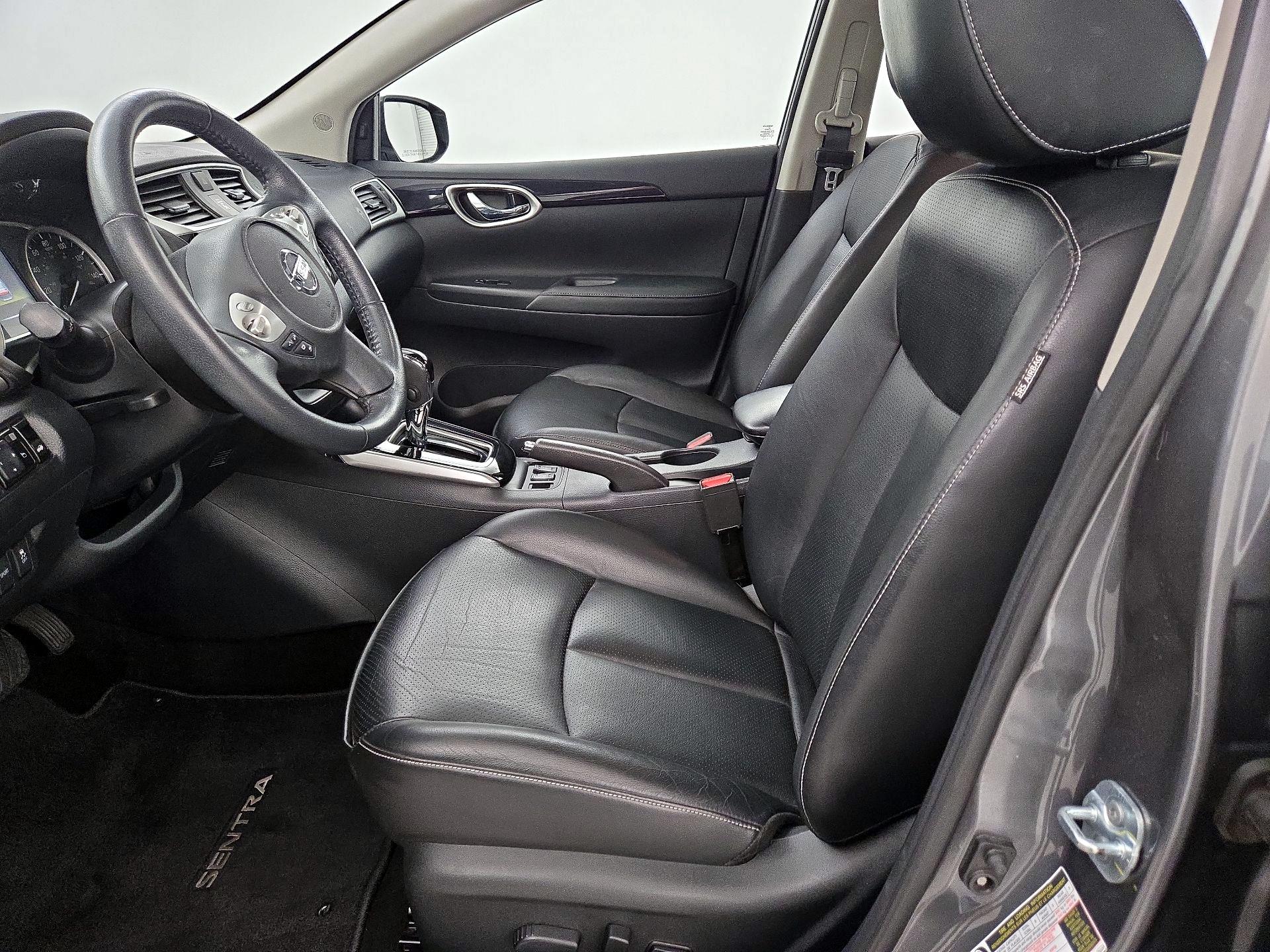 Thumbnail: 2017 Nissan Sentra - 11