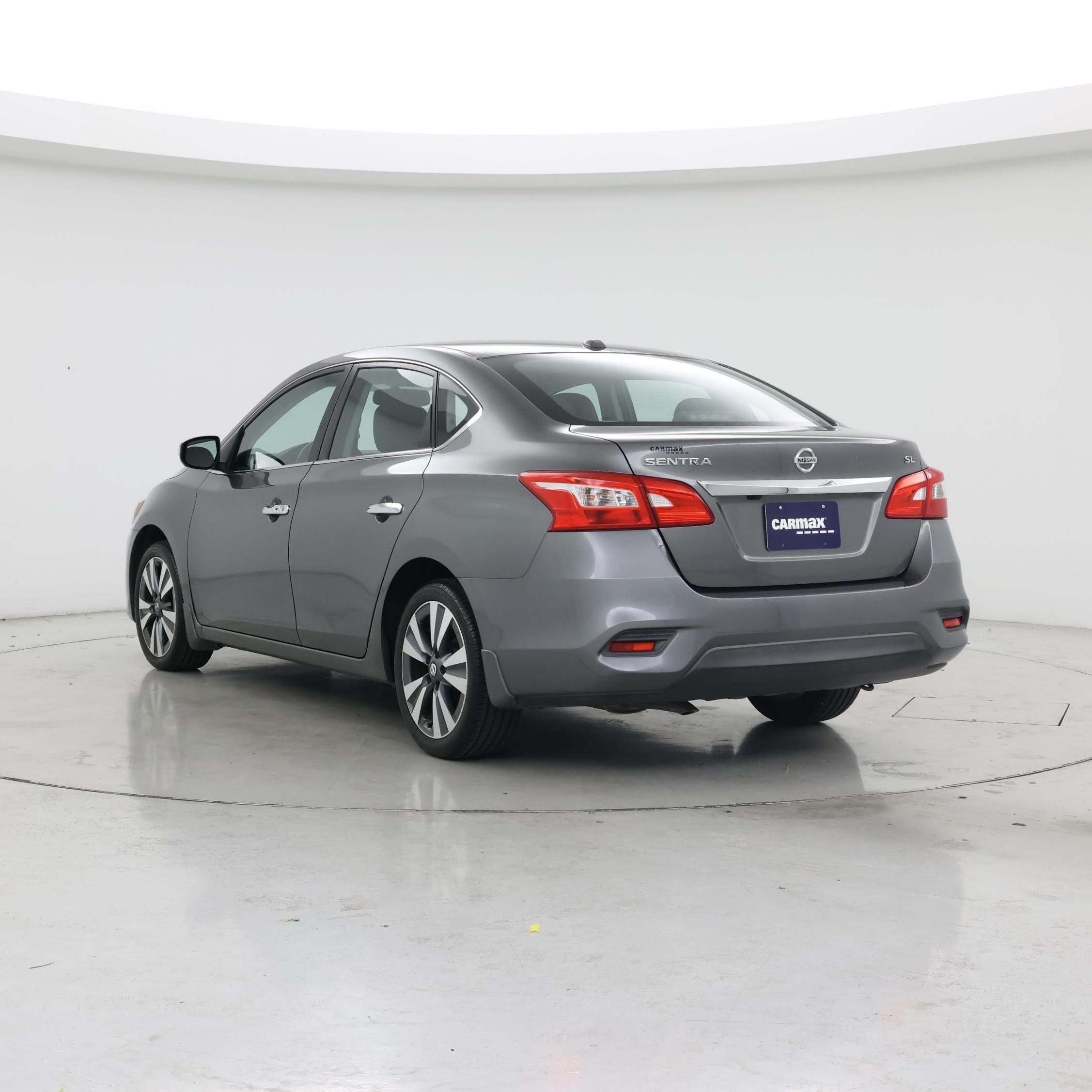 Thumbnail: 2017 Nissan Sentra - 2