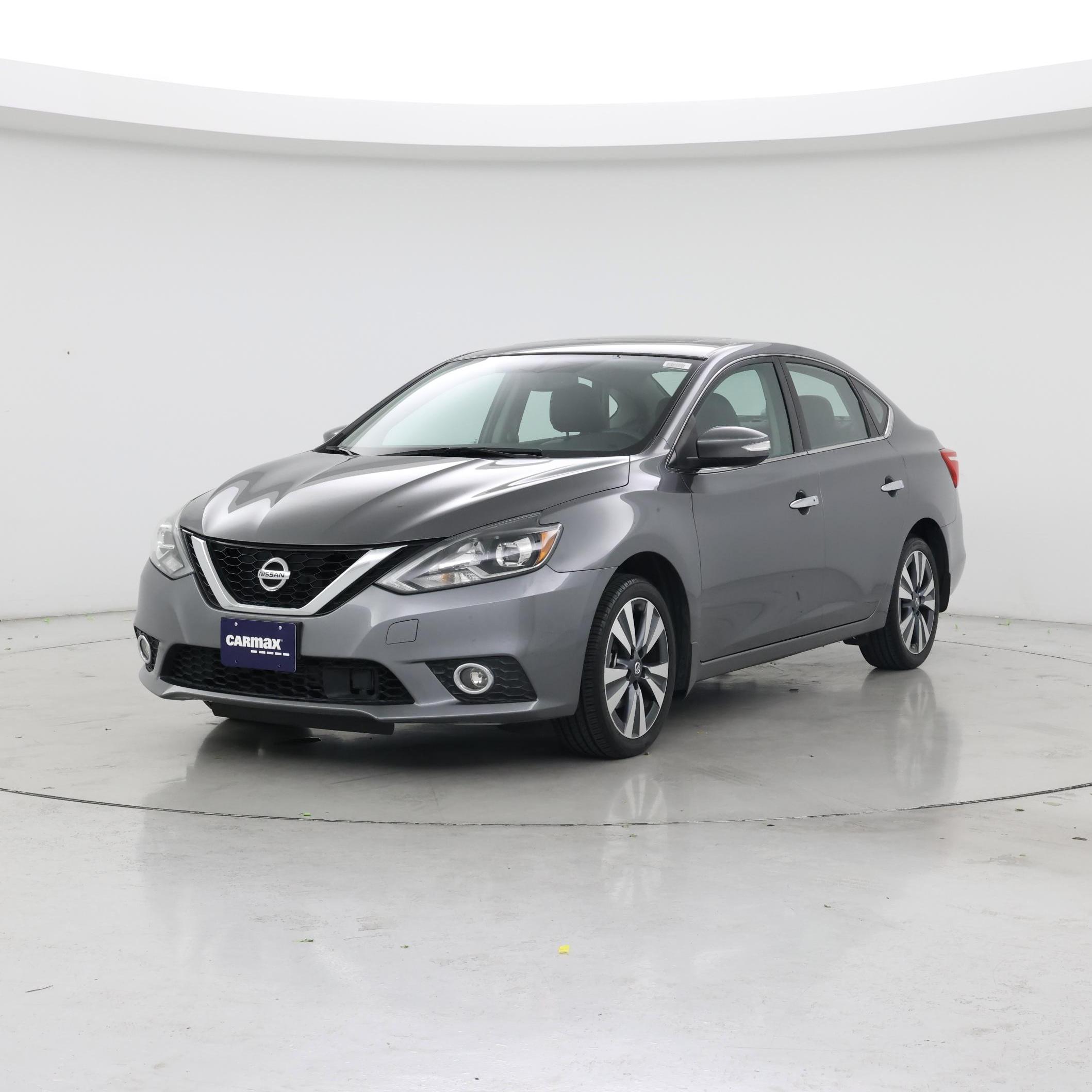 Thumbnail: 2017 Nissan Sentra - 4