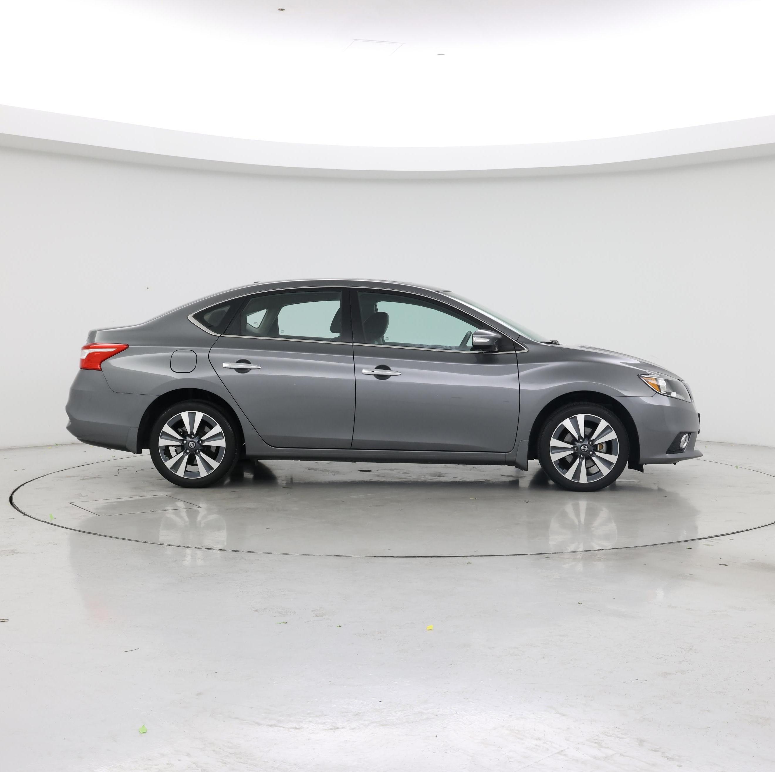 Thumbnail: 2017 Nissan Sentra - 7