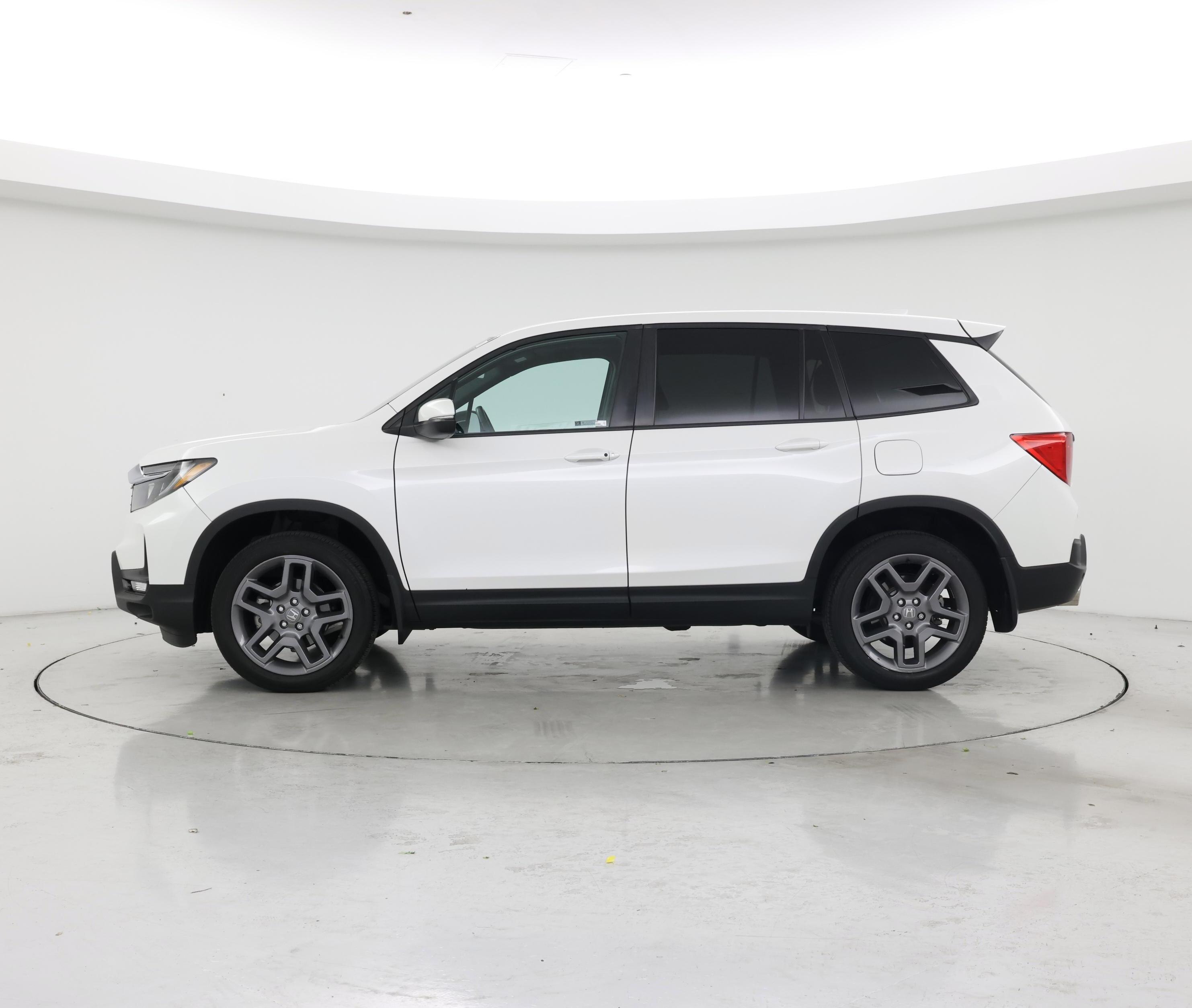 Thumbnail: 2023 Honda Passport - 3