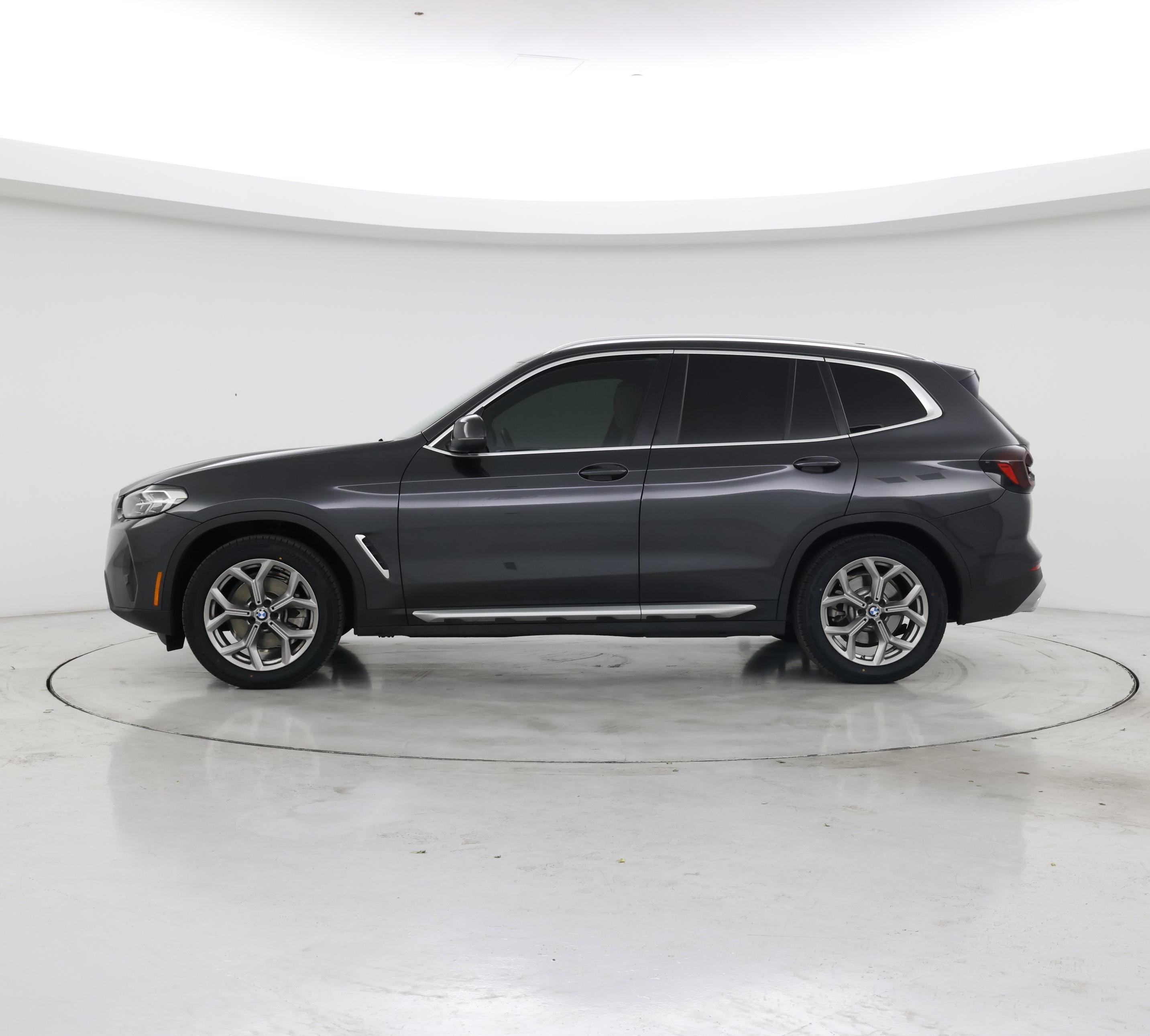 Thumbnail: 2022 BMW X3 - 3
