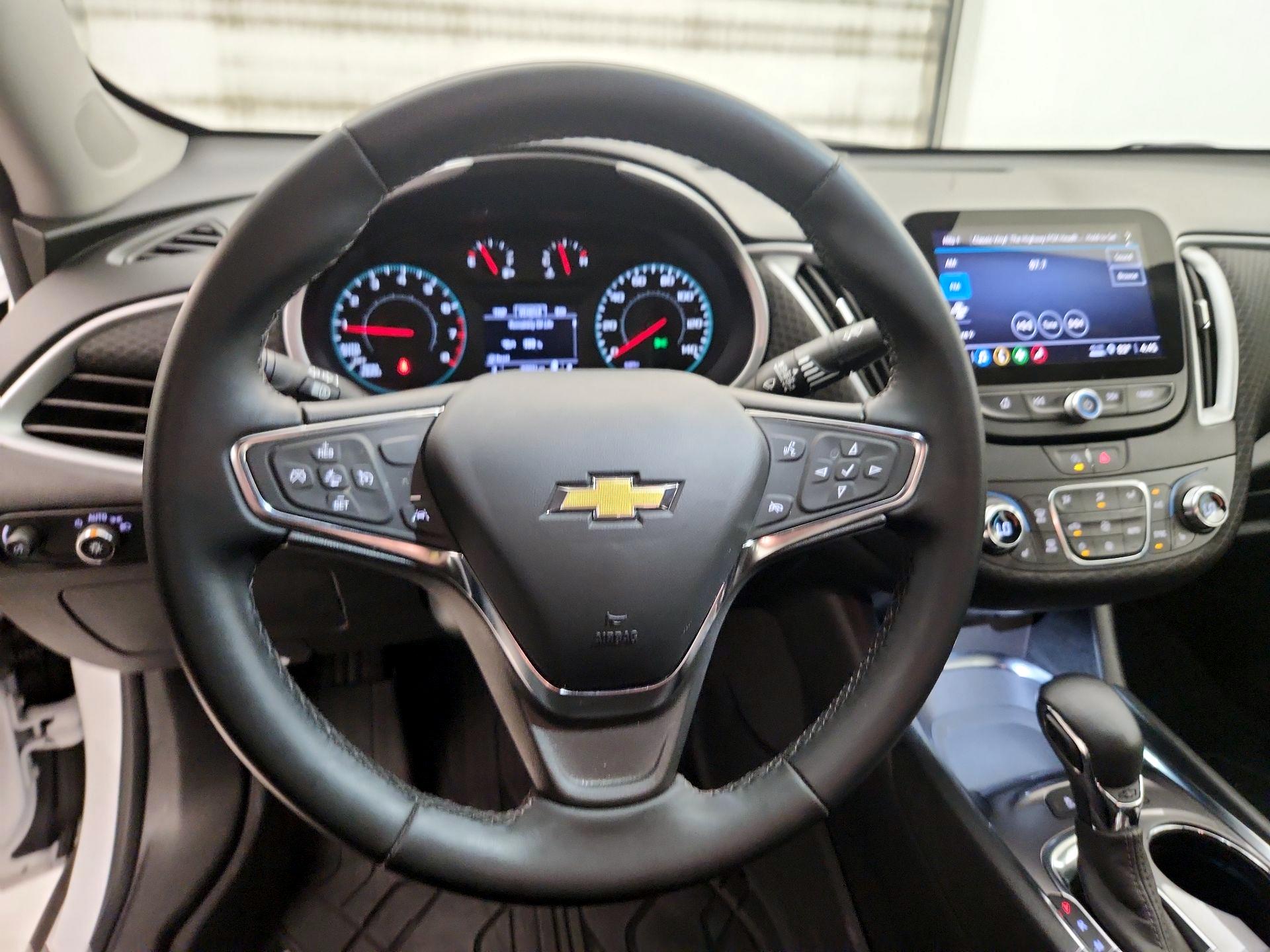 Thumbnail: 2024 Chevrolet Malibu - 10