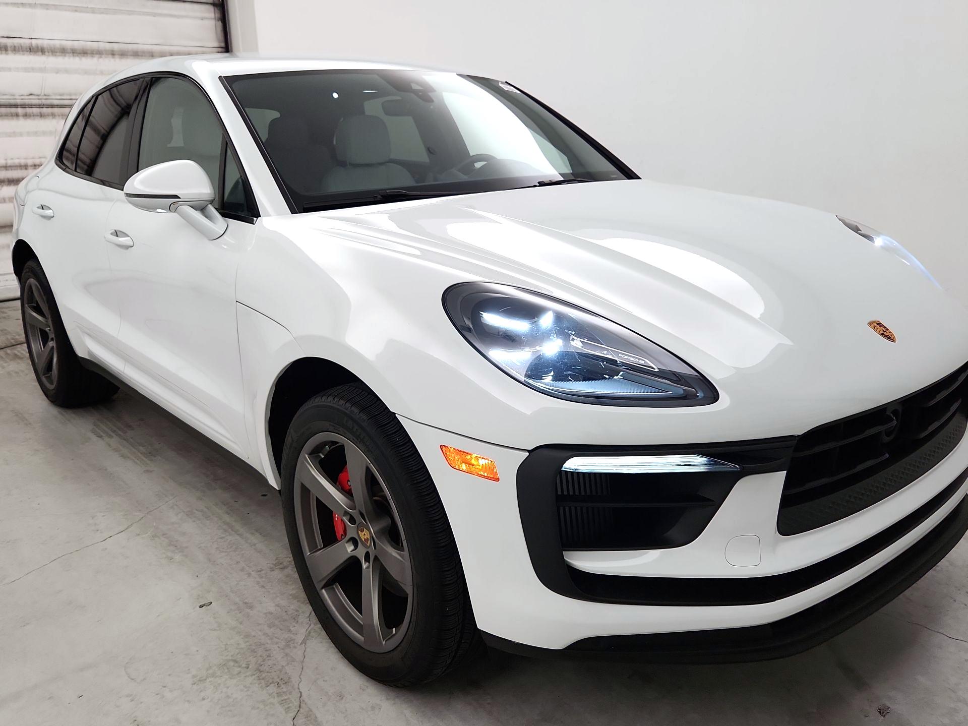 White 2022 Porsche Macan SUV / Crossover All-Wheel Drive Automatic