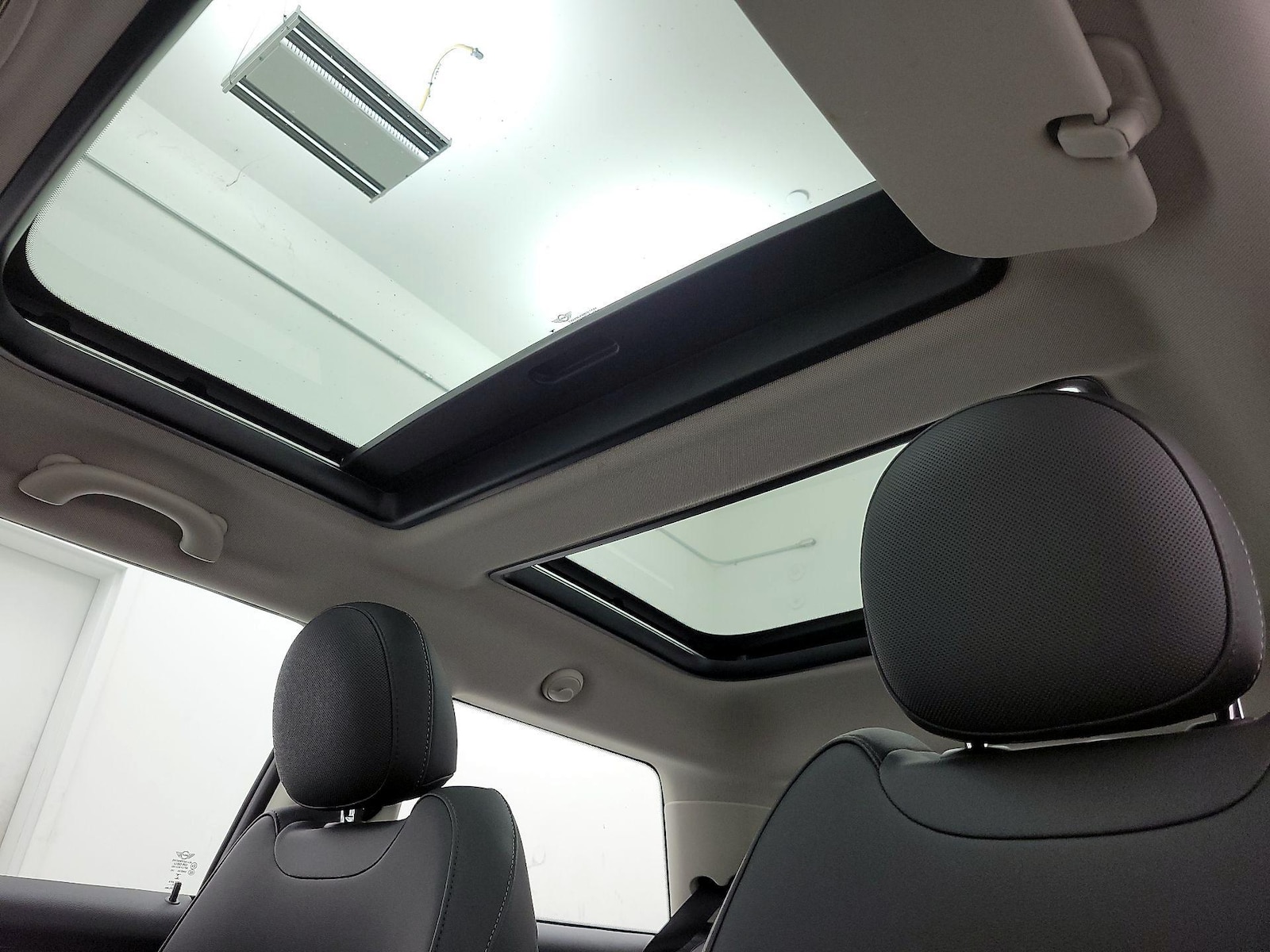 2022 MINI Hardtop 2 Door S - Photo 20