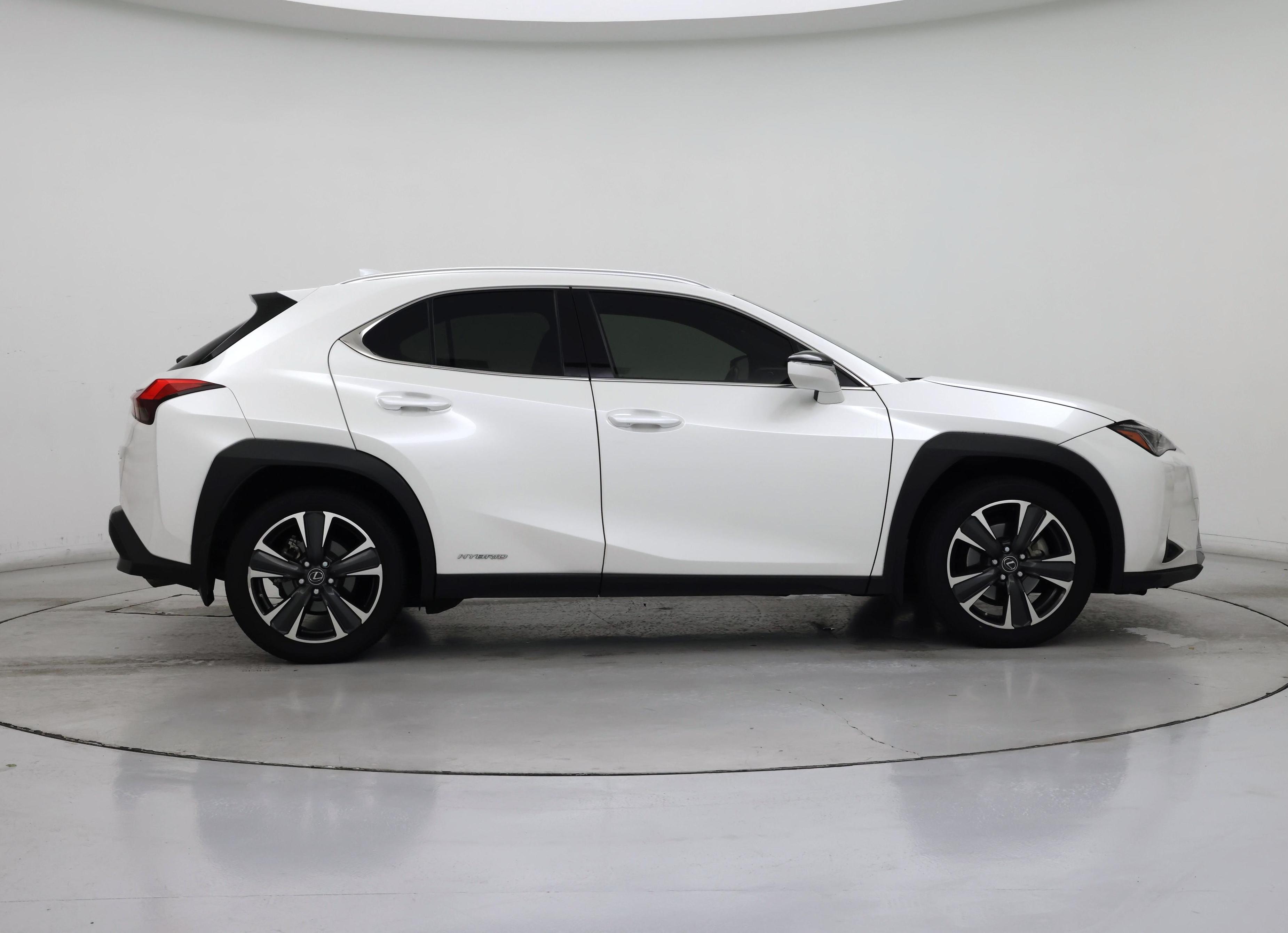 Thumbnail: 2019 Lexus UX - 7