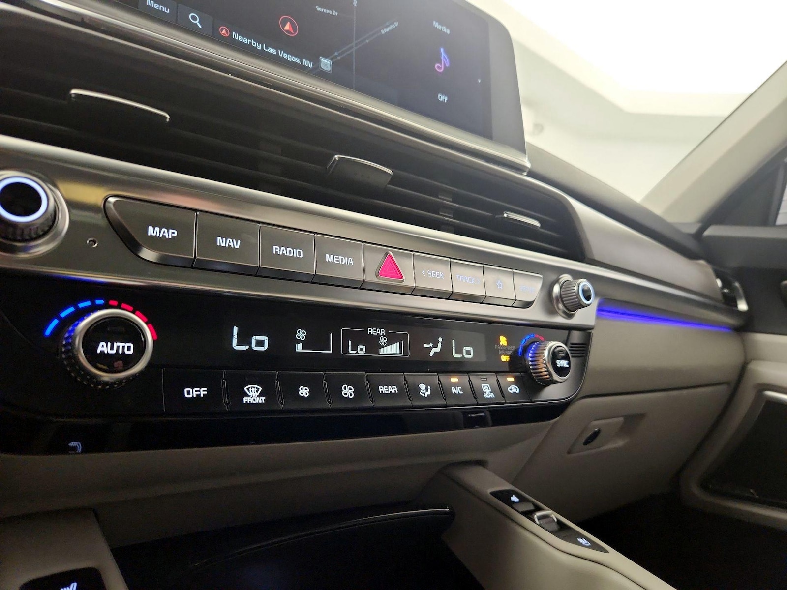 2022 Kia Telluride SX - Photo 18