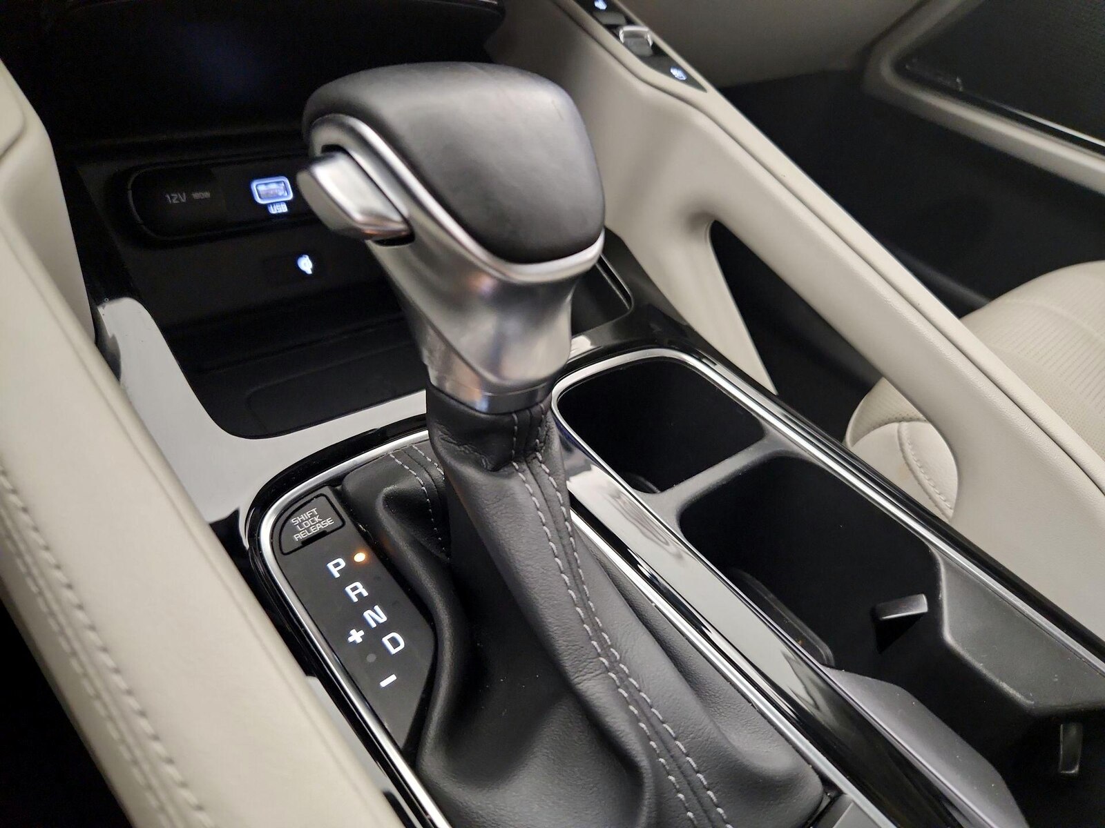 2022 Kia Telluride SX - Photo 19