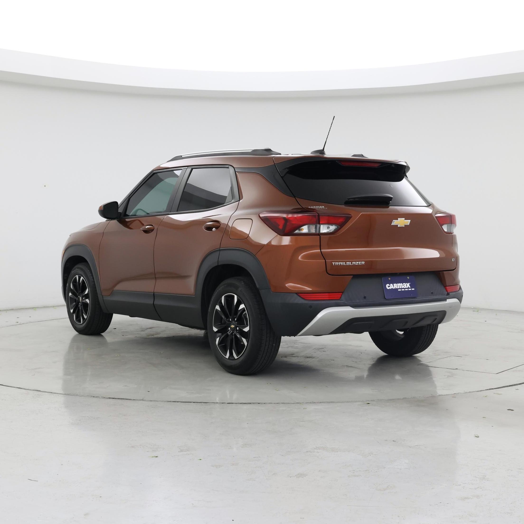 Thumbnail: 2021 Chevrolet TrailBlazer - 2