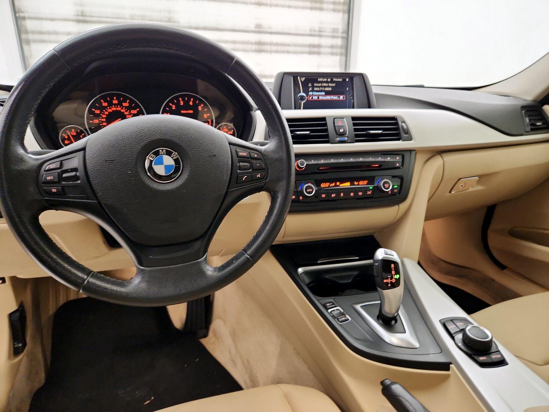 Thumbnail: 2014 BMW 3 Series - 9