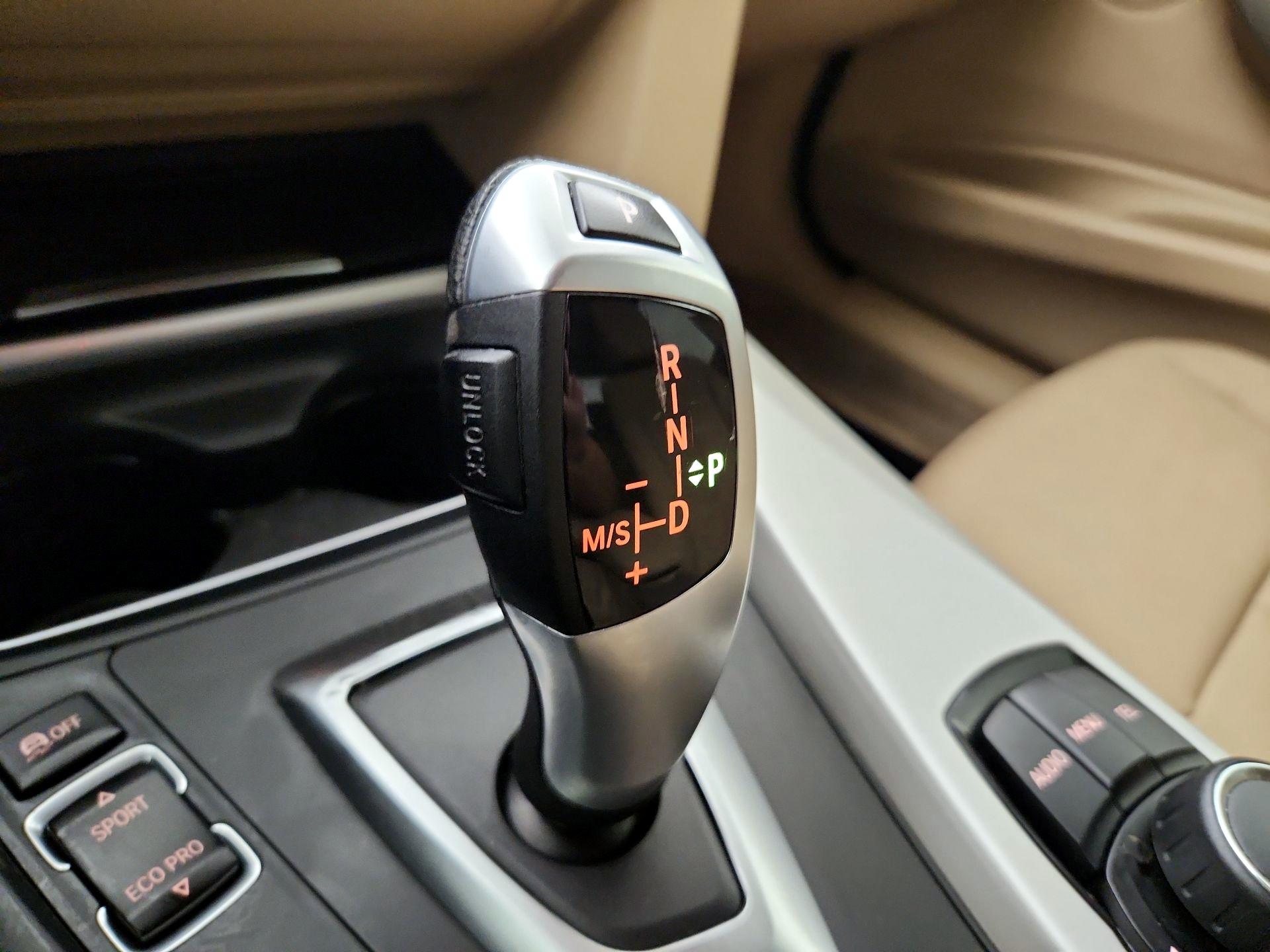 Thumbnail: 2014 BMW 3 Series - 16