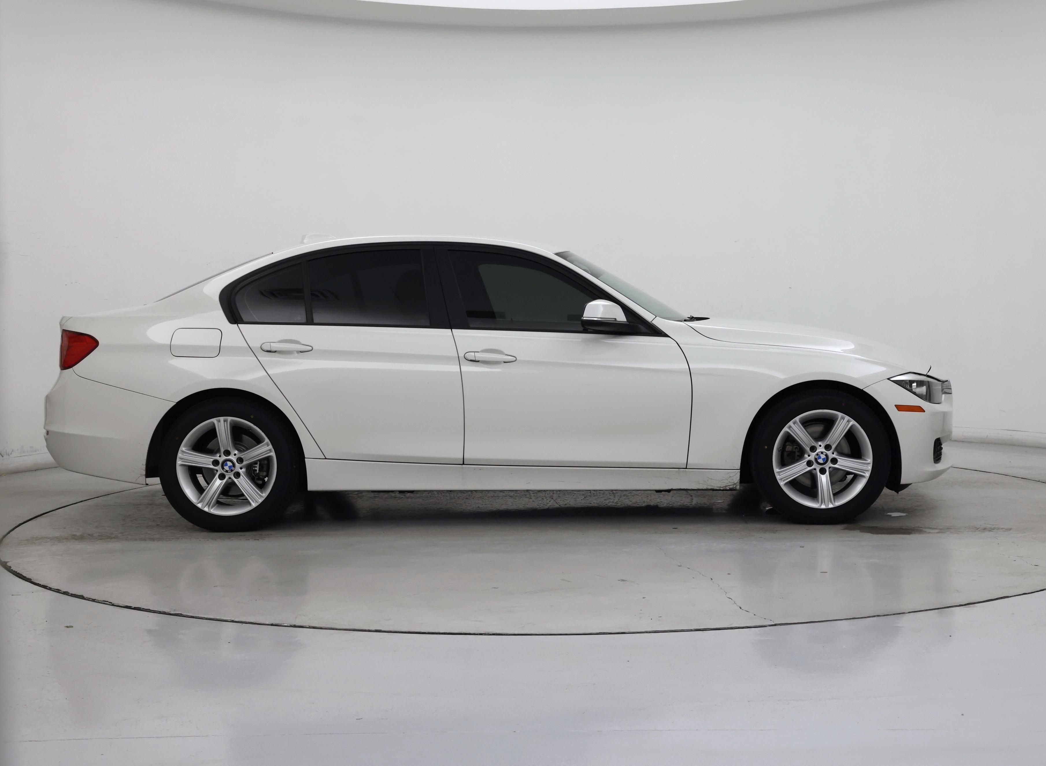Thumbnail: 2014 BMW 3 Series - 7