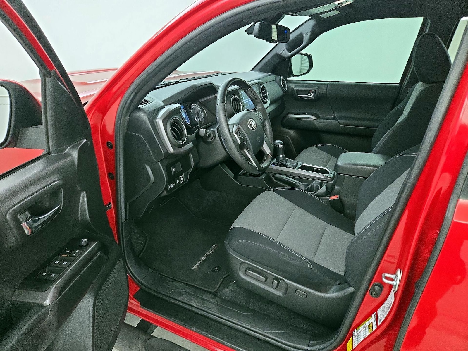 Power Seat(s) & Side Airbags