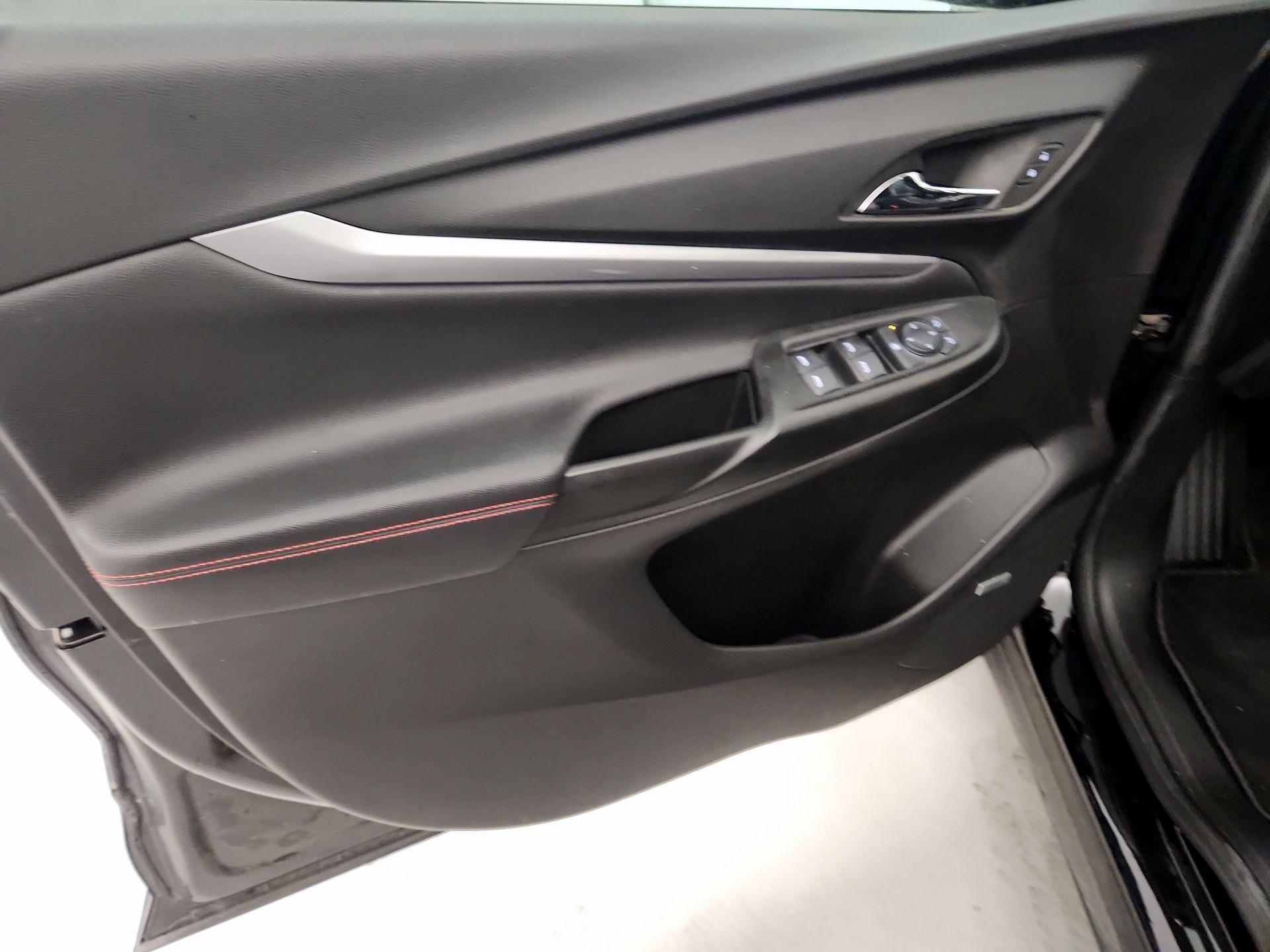 Thumbnail: 2023 Chevrolet Bolt EUV - 12
